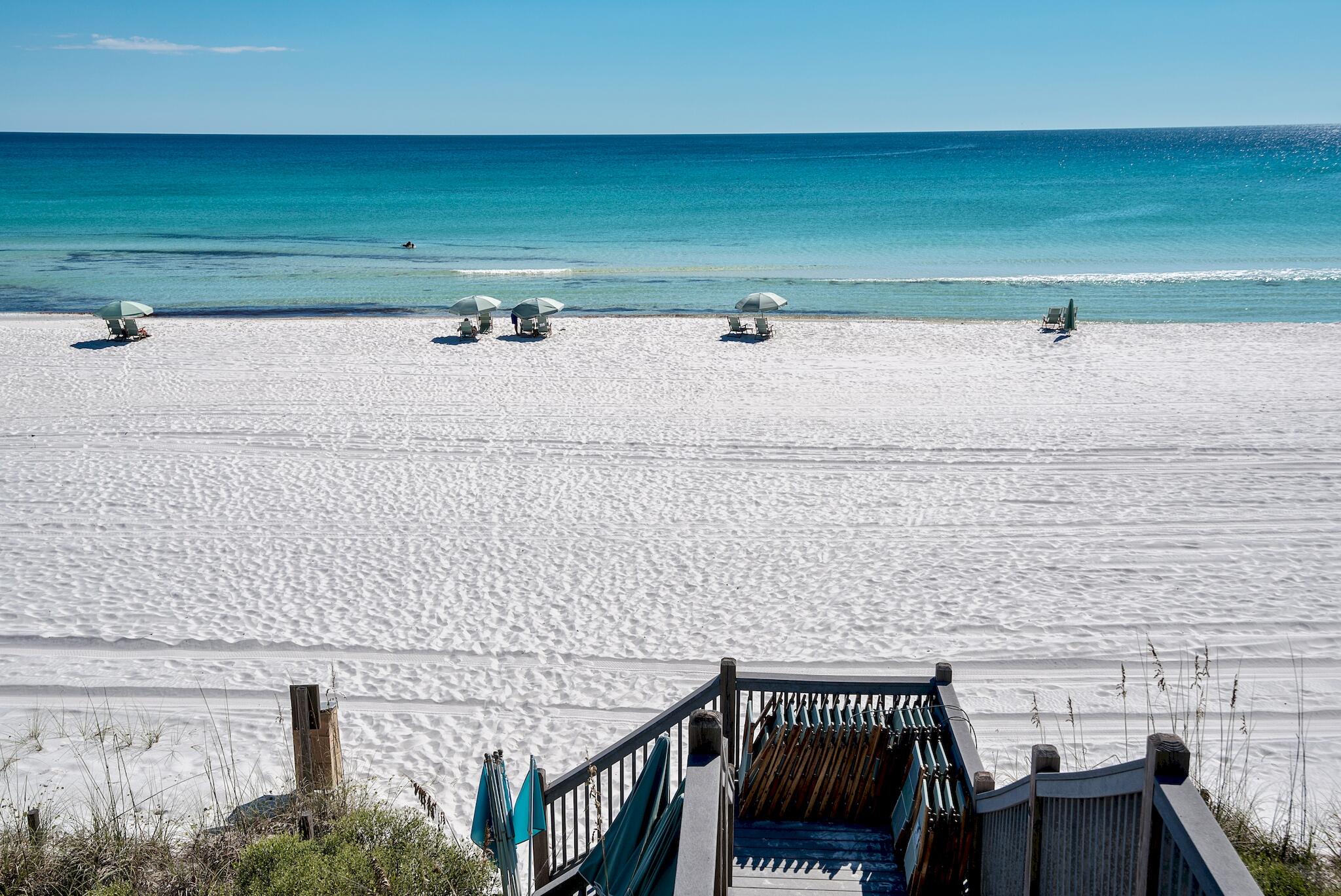 PARK PLACE ON SEAGROVE BEACH
#402 - Residential