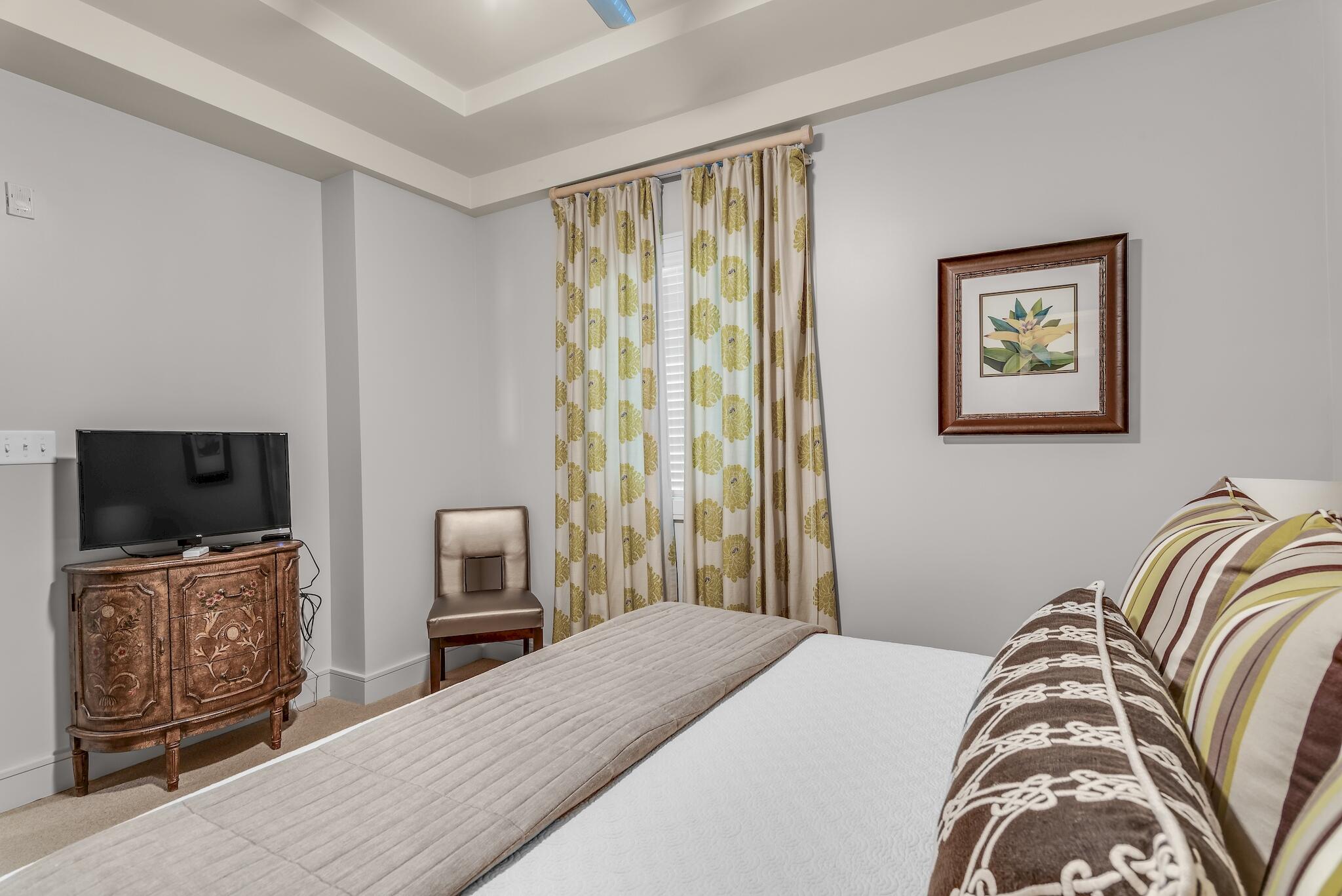 PARK PLACE ON SEAGROVE BEACH
#402 - Residential