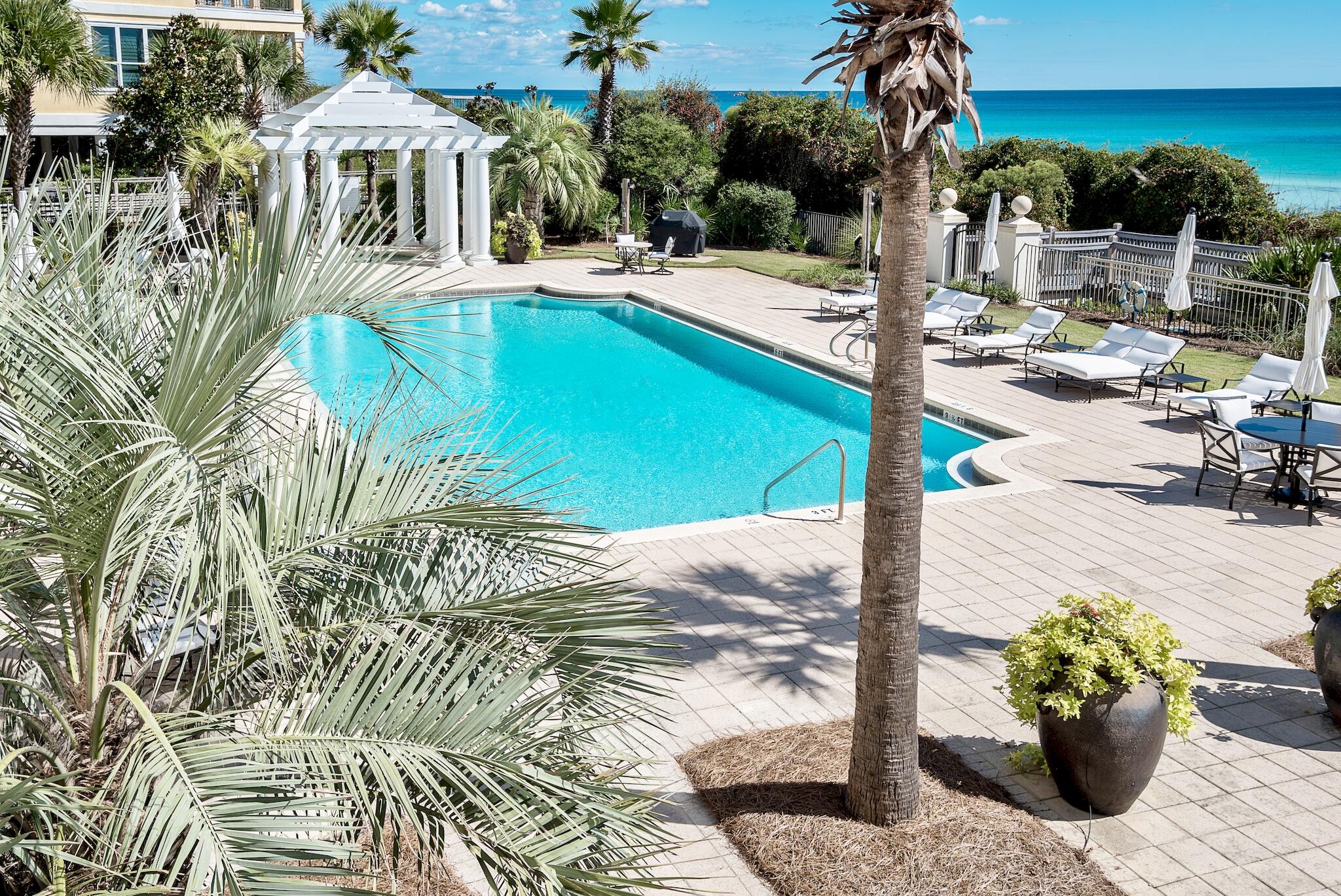 PARK PLACE ON SEAGROVE BEACH
#402 - Residential