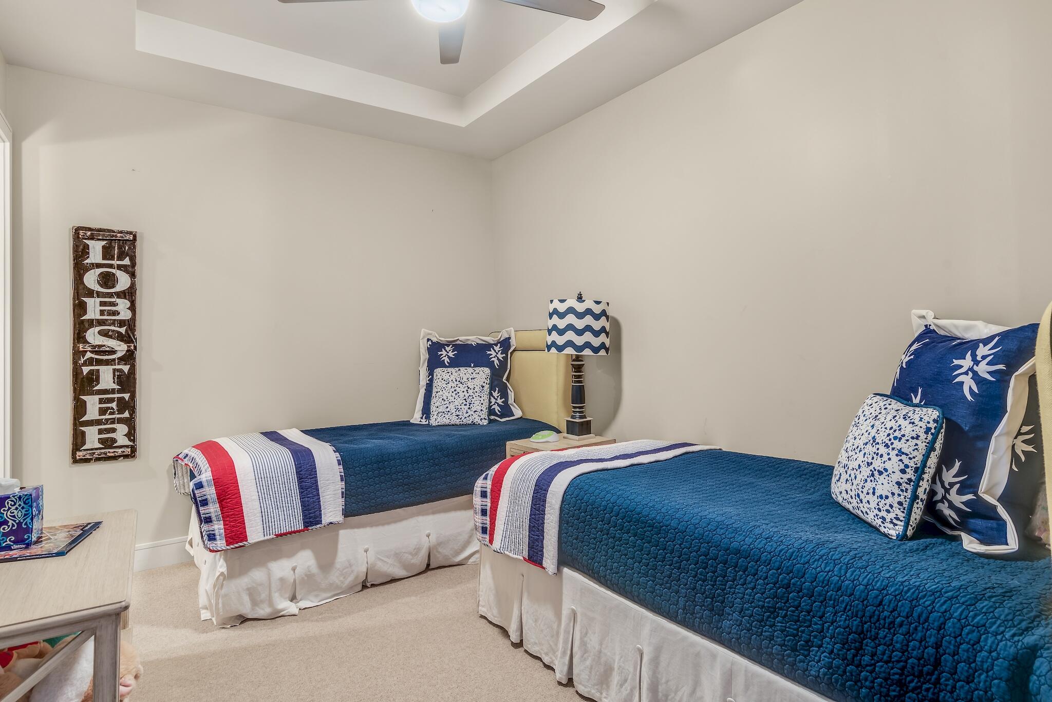 PARK PLACE ON SEAGROVE BEACH
#402 - Residential