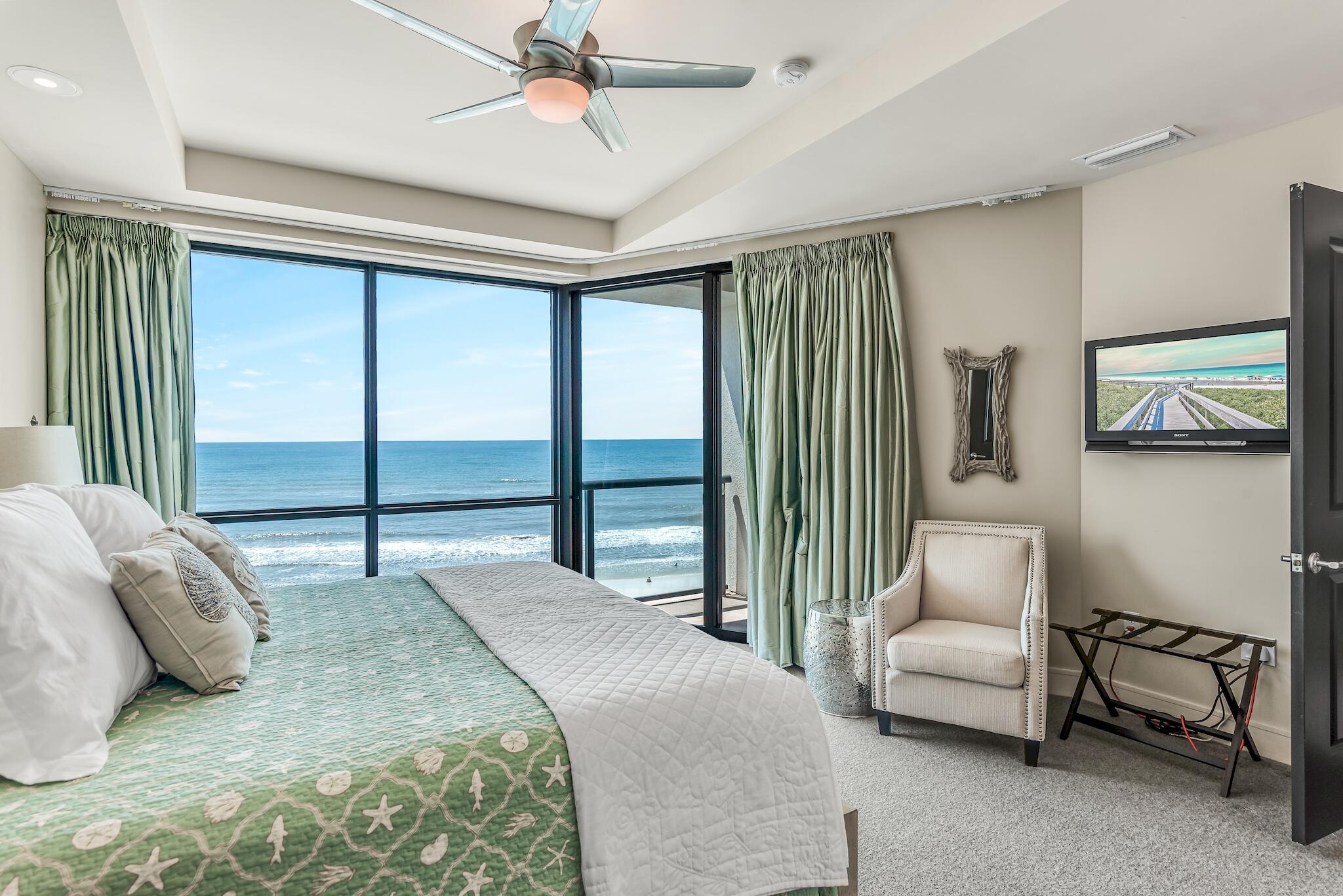 PARK PLACE ON SEAGROVE BEACH
#402 - Residential