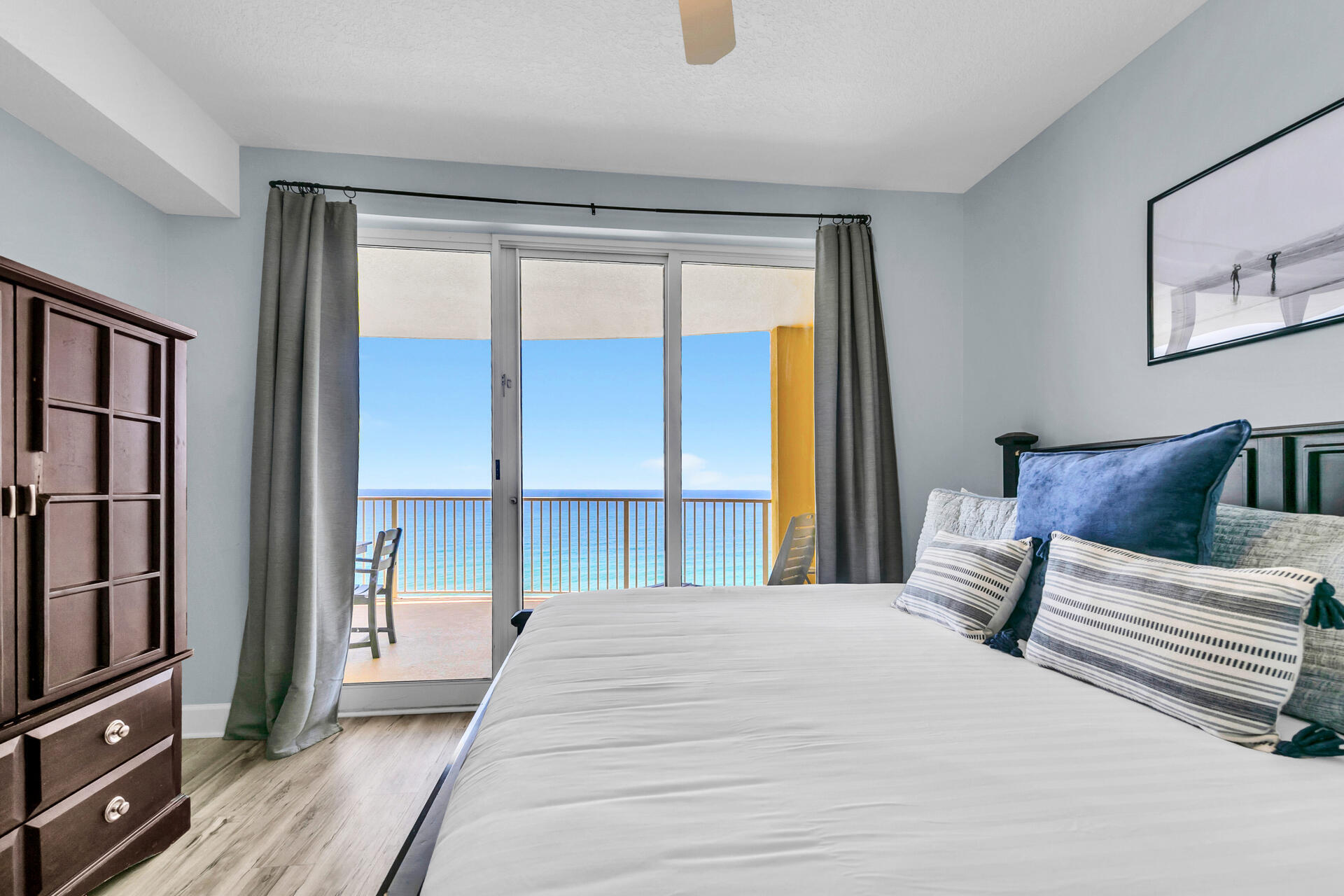 EMERALD ISLE - Residential