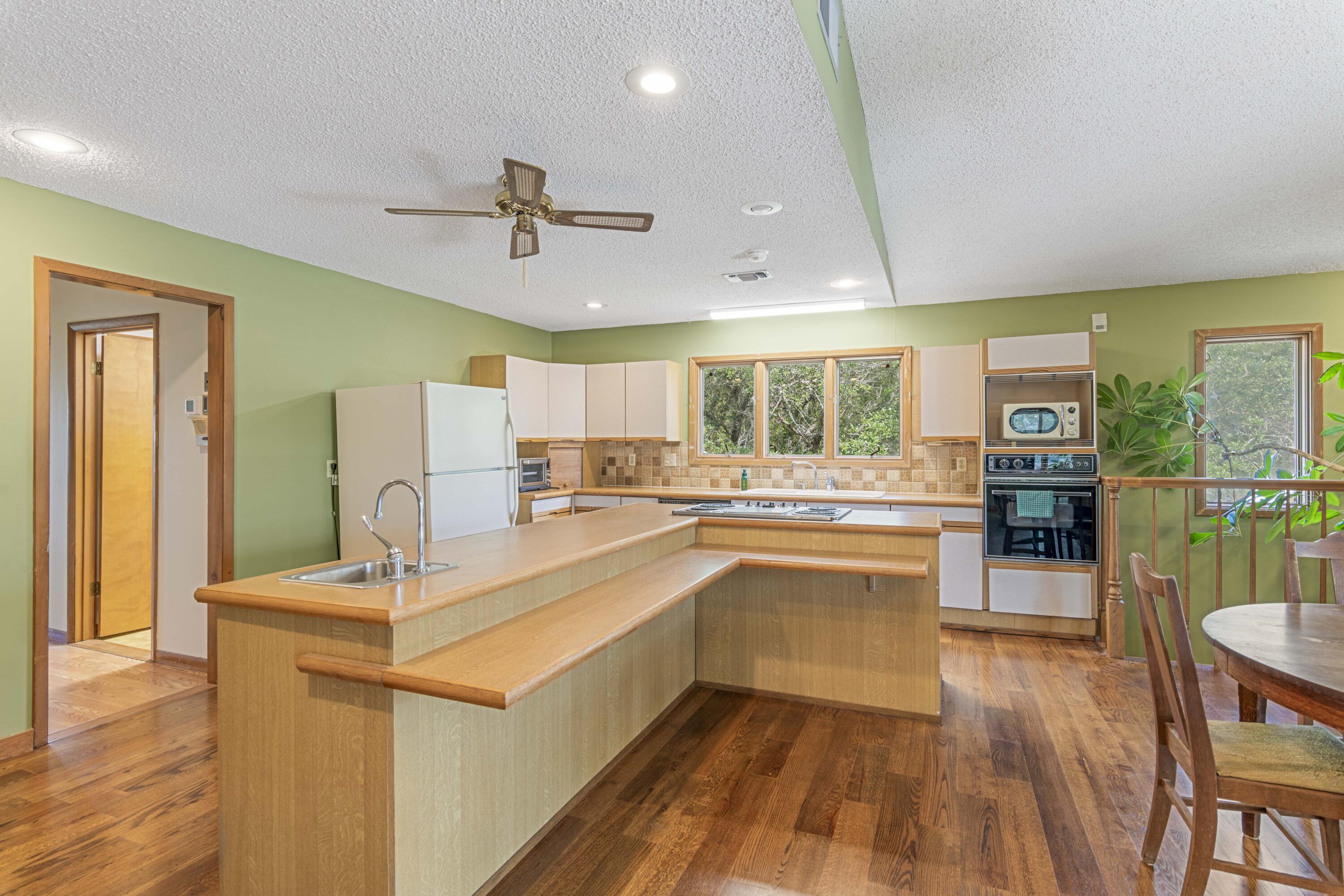 BLUE MOUNTAIN BEACH - Residential