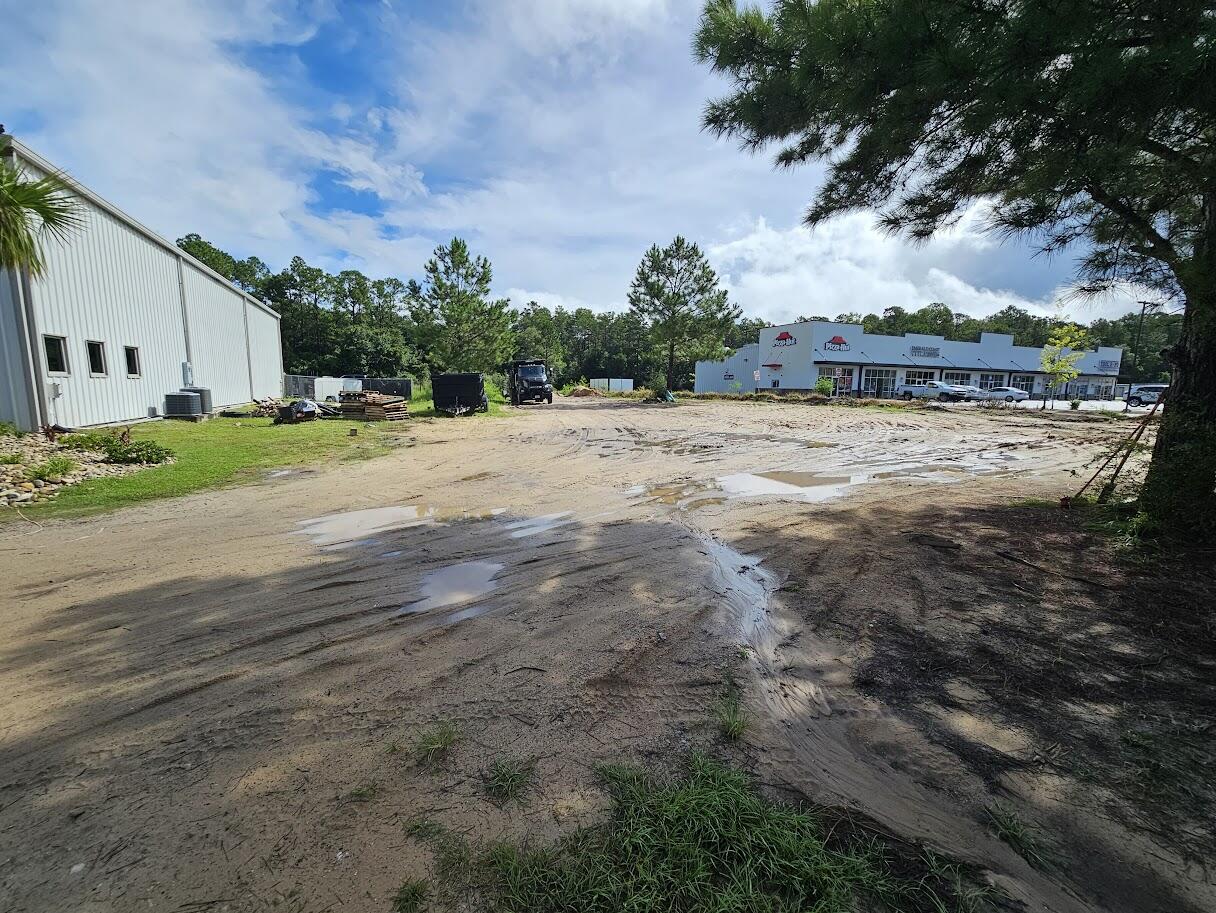 E St Hwy 20 - Land