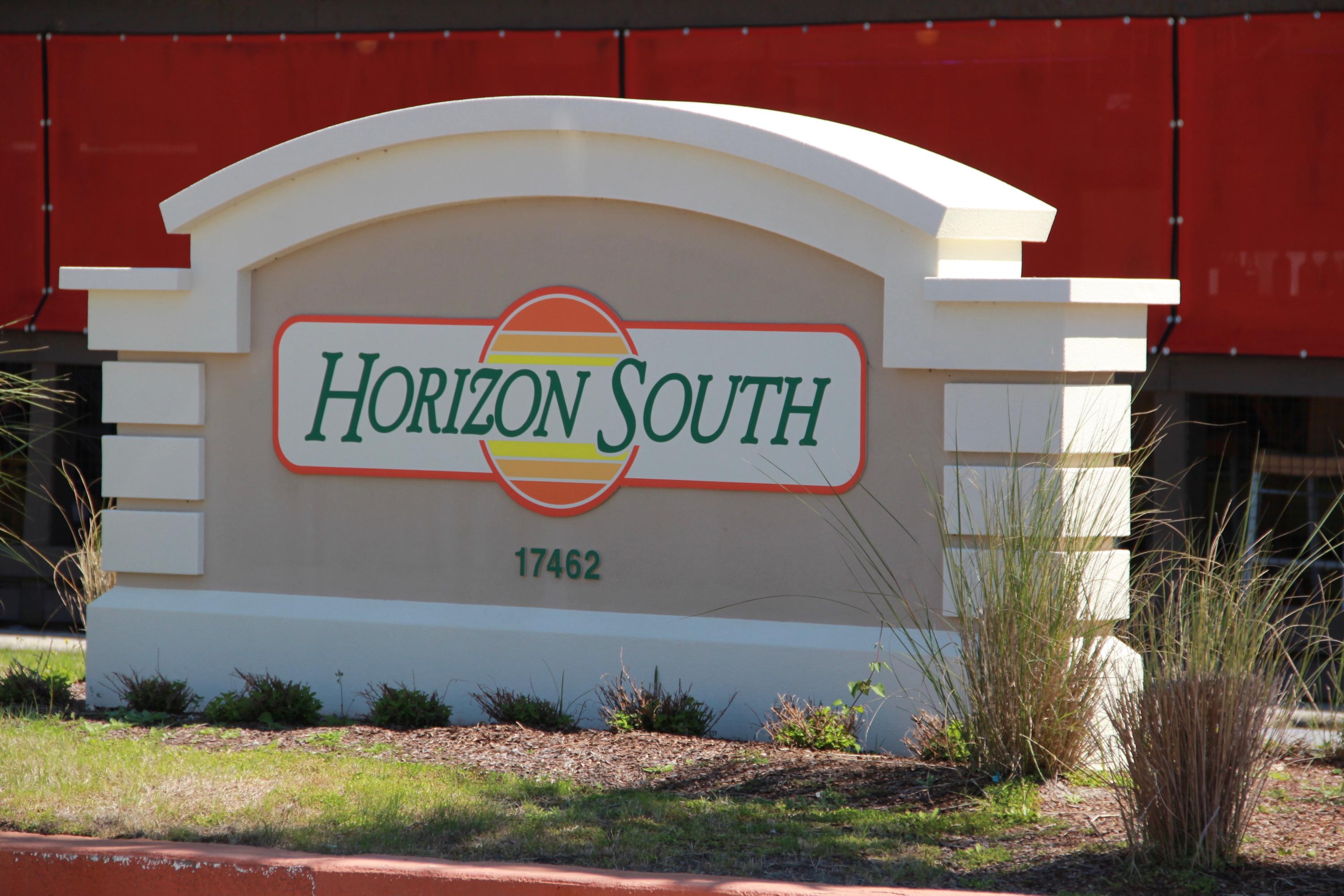 HORIZON SOUTH XX - Residential