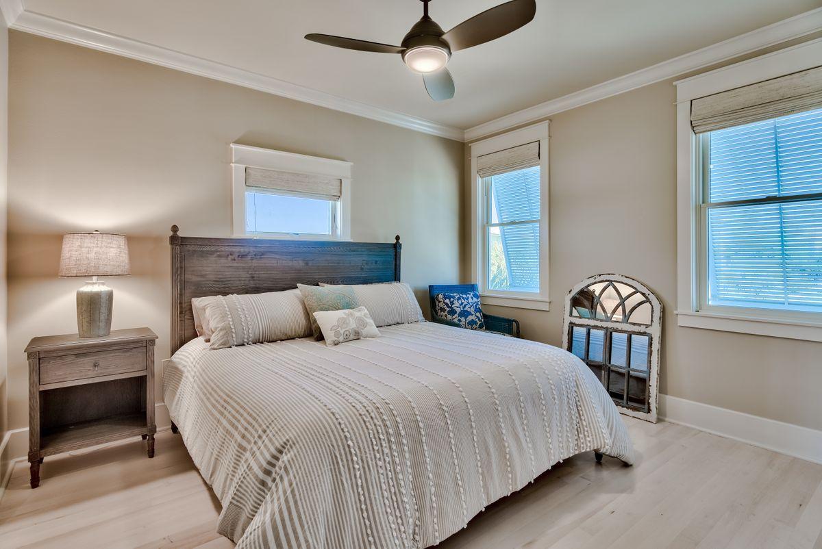 SUNRISE BEACH - Residential