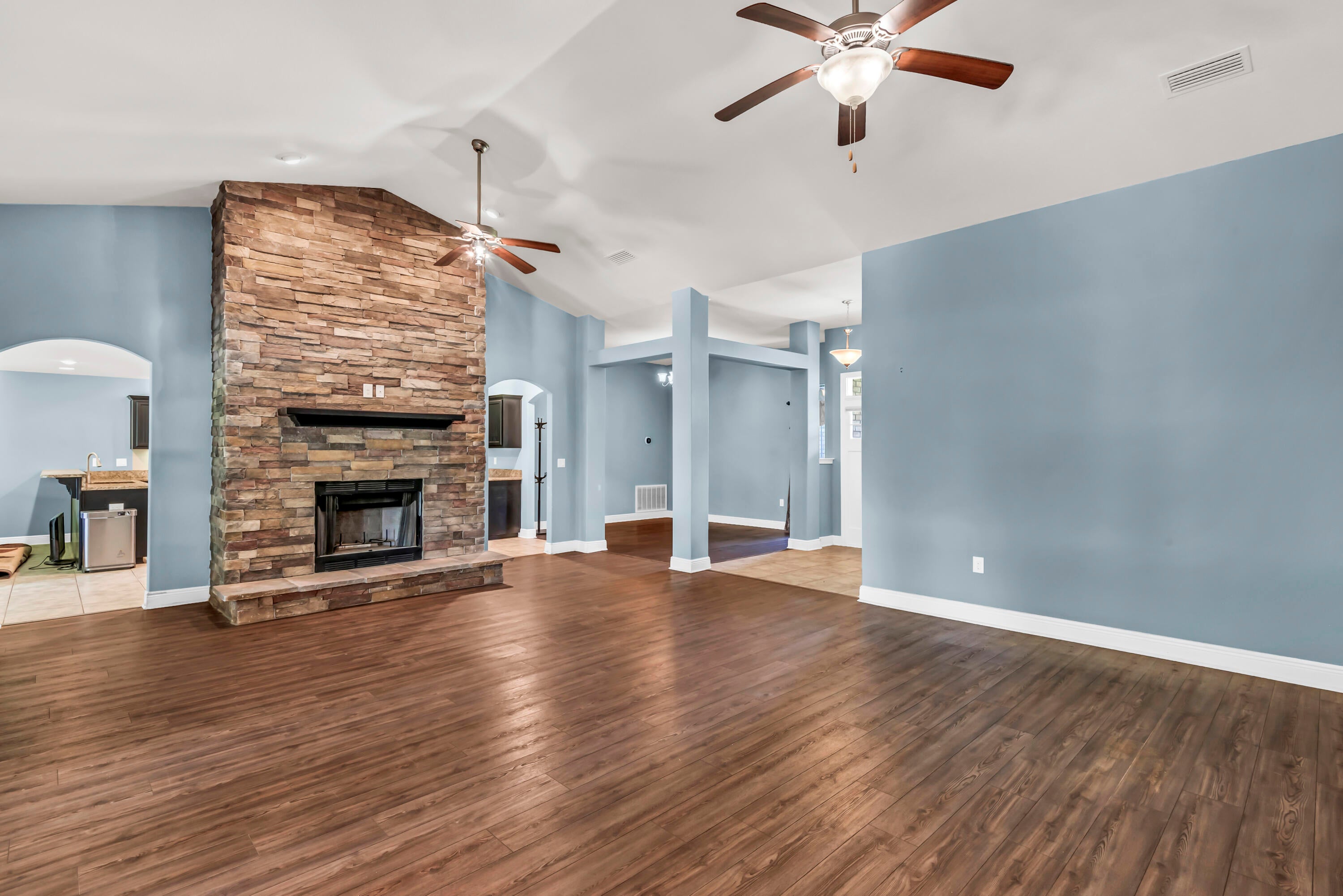 HOLLEY BY THE SEA - Residential
