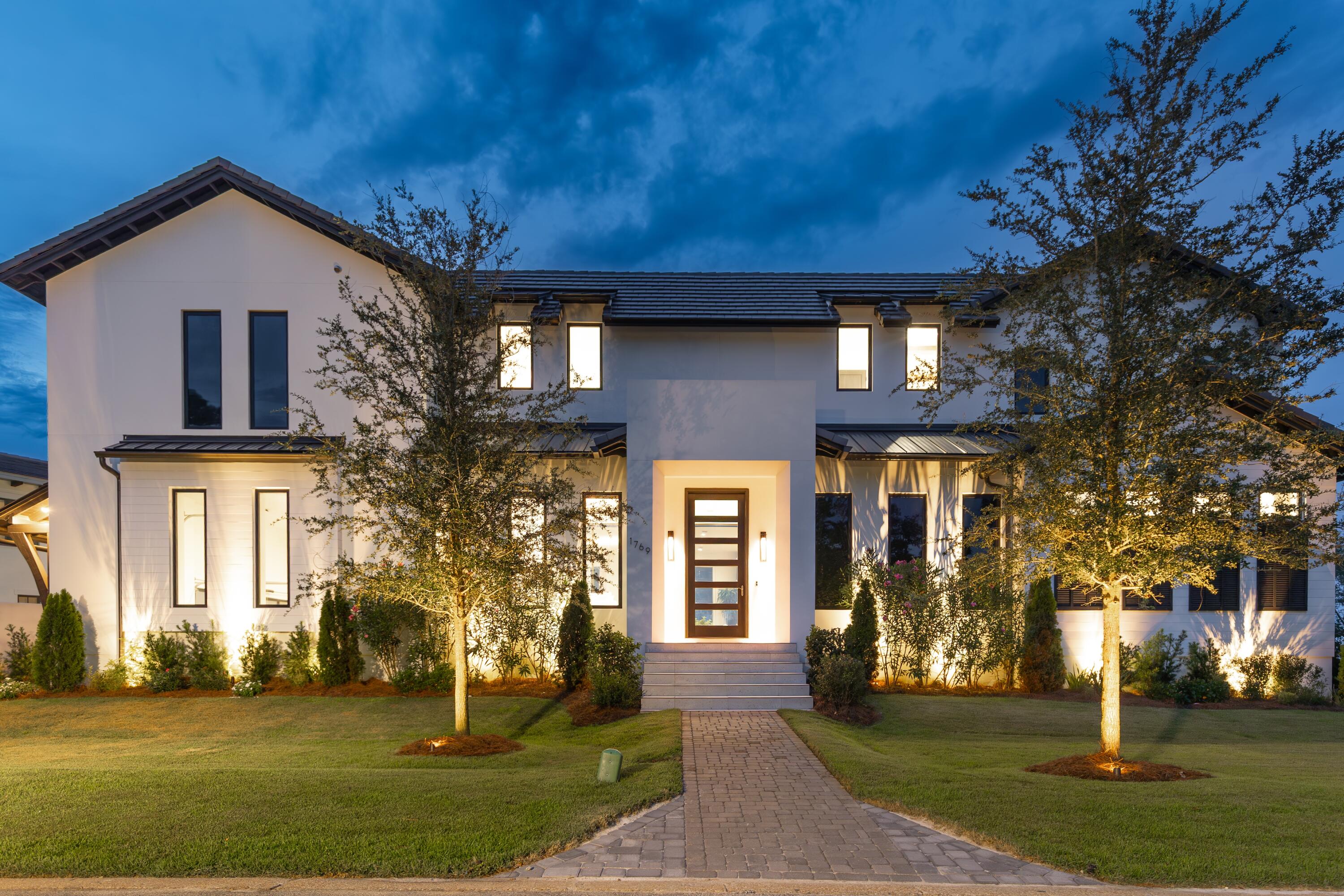 DRIFTWOOD ESTATES
GRAND COVE - Residential