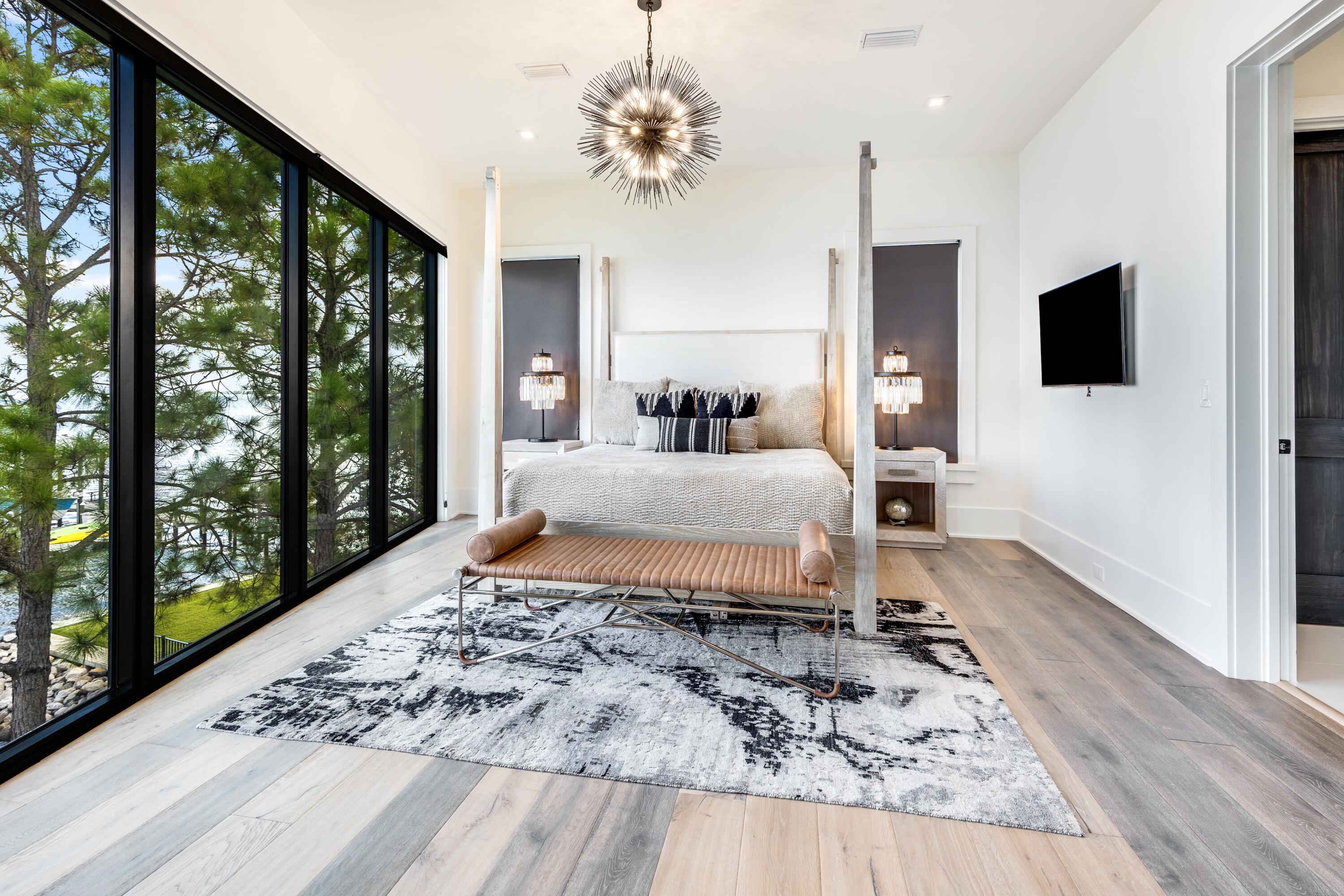 DRIFTWOOD ESTATES
GRAND COVE - Residential