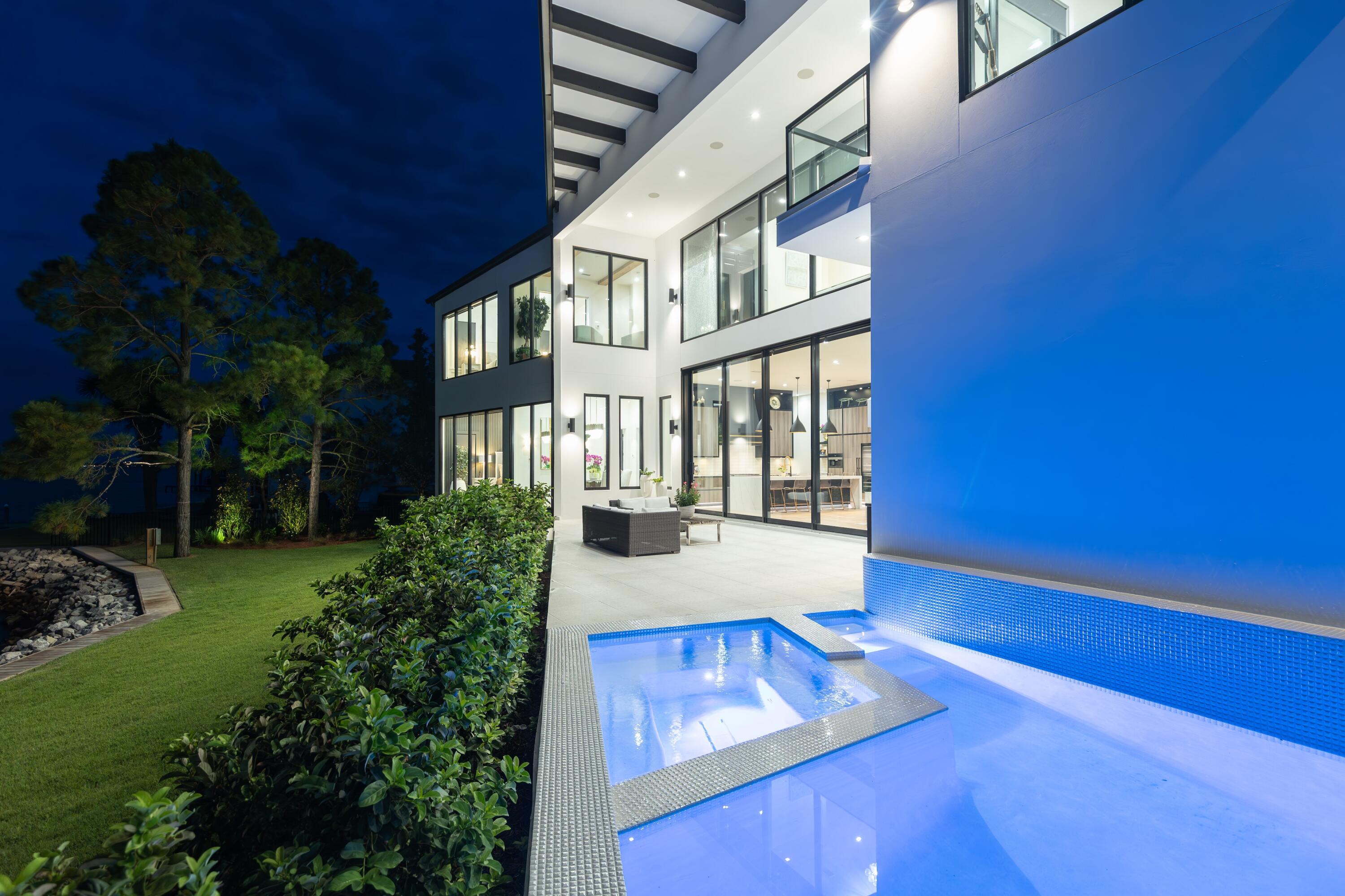 DRIFTWOOD ESTATES
GRAND COVE - Residential