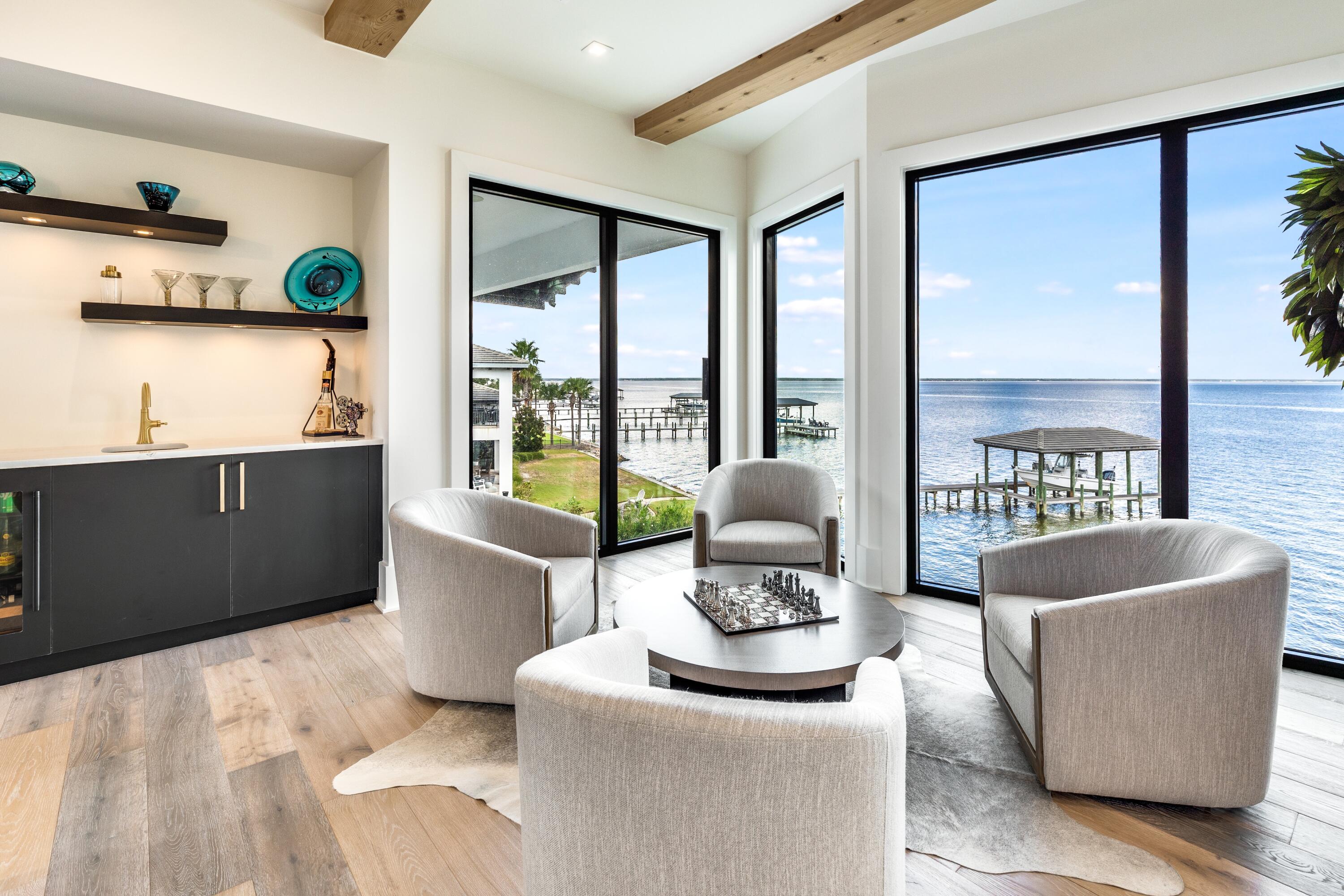 DRIFTWOOD ESTATES
GRAND COVE - Residential