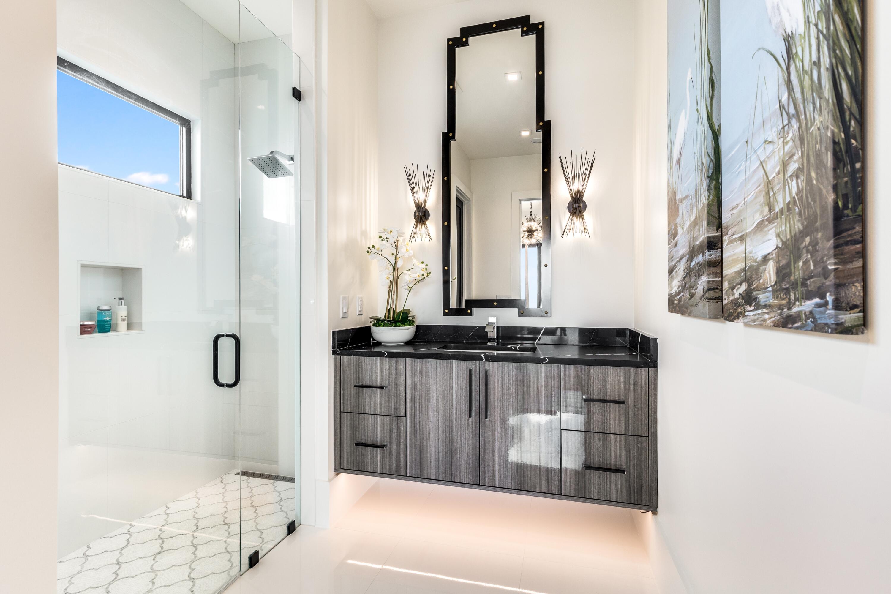 DRIFTWOOD ESTATES
GRAND COVE - Residential