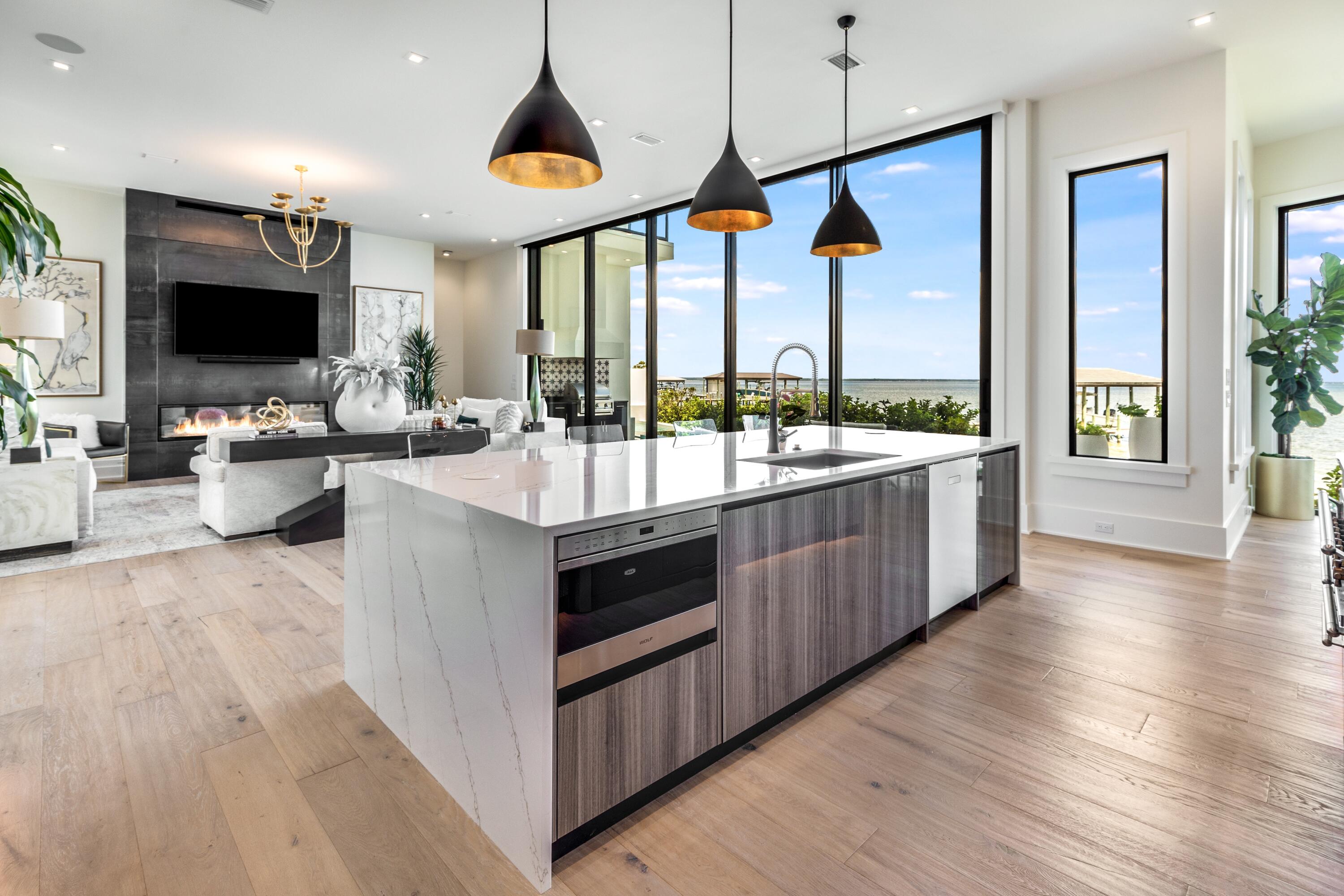 DRIFTWOOD ESTATES
GRAND COVE - Residential