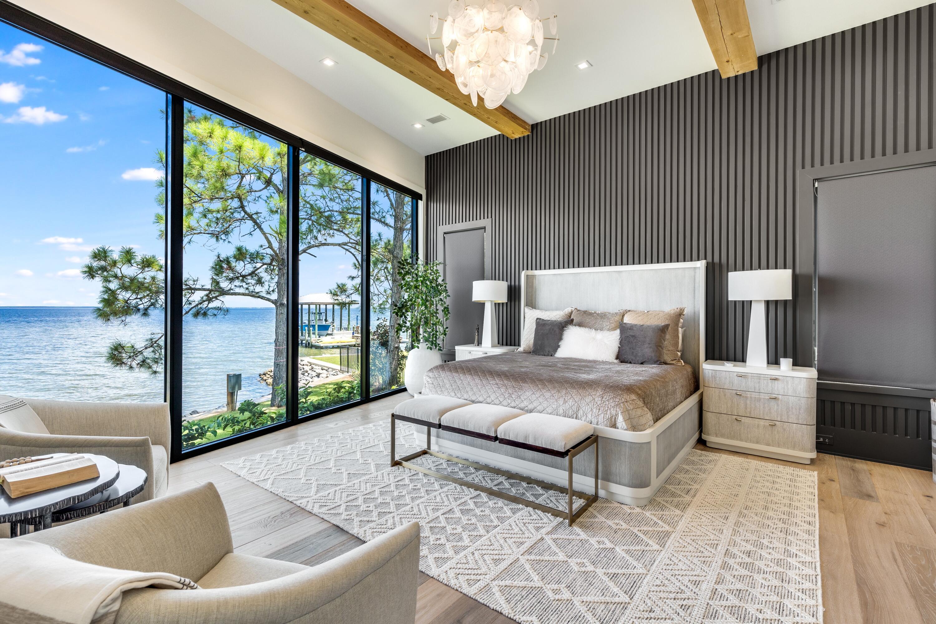 DRIFTWOOD ESTATES
GRAND COVE - Residential