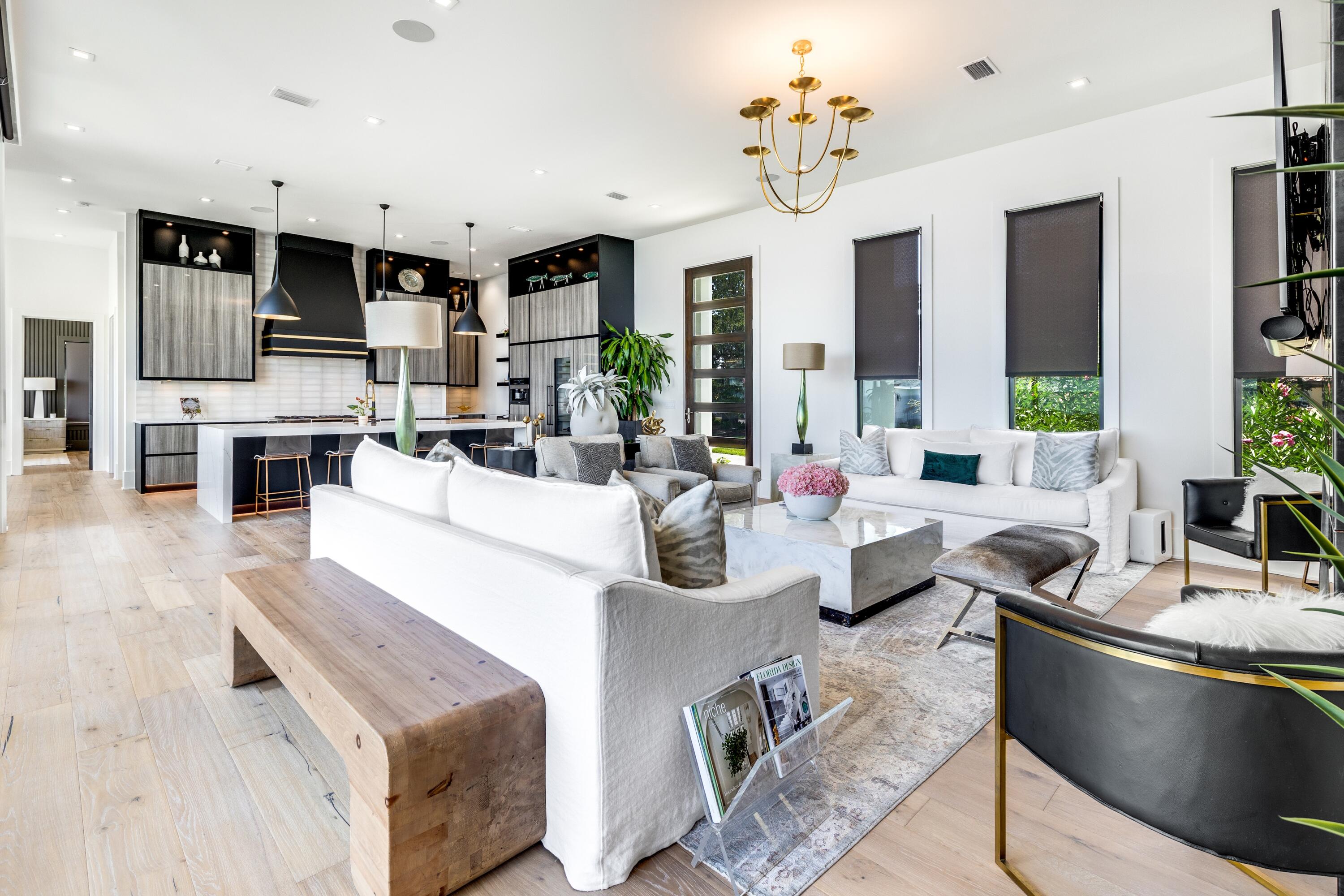 DRIFTWOOD ESTATES
GRAND COVE - Residential