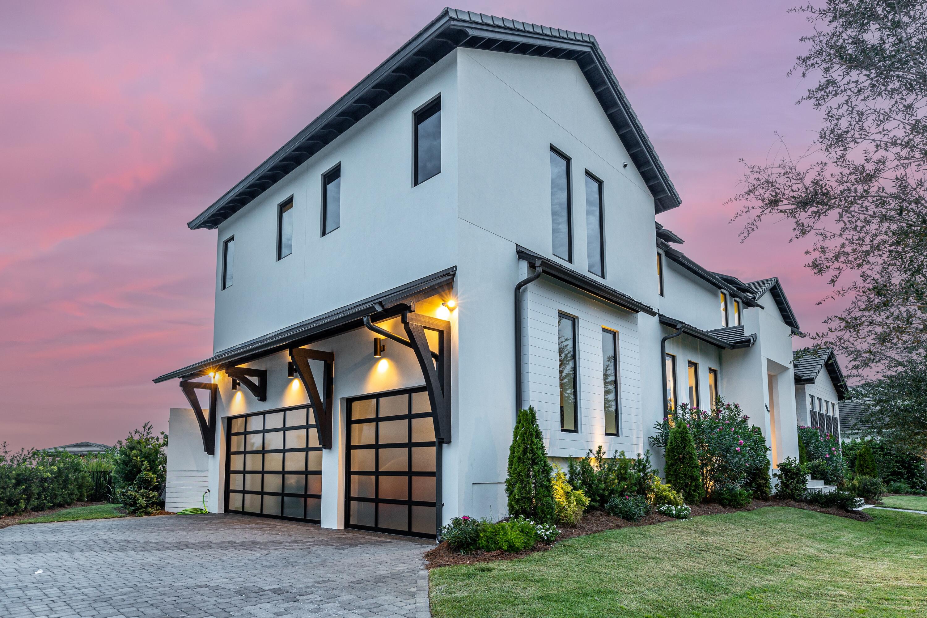 DRIFTWOOD ESTATES
GRAND COVE - Residential