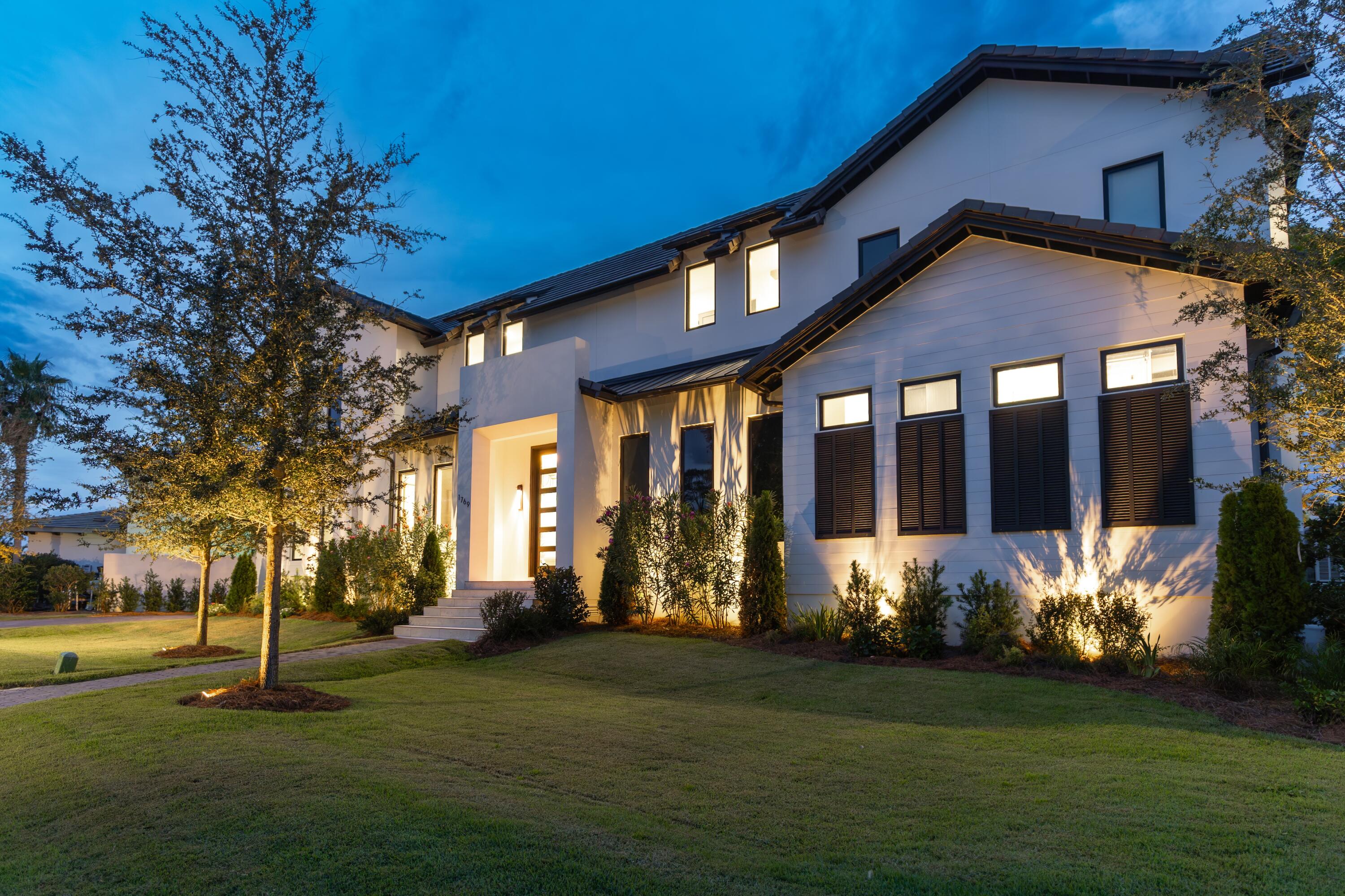 DRIFTWOOD ESTATES
GRAND COVE - Residential