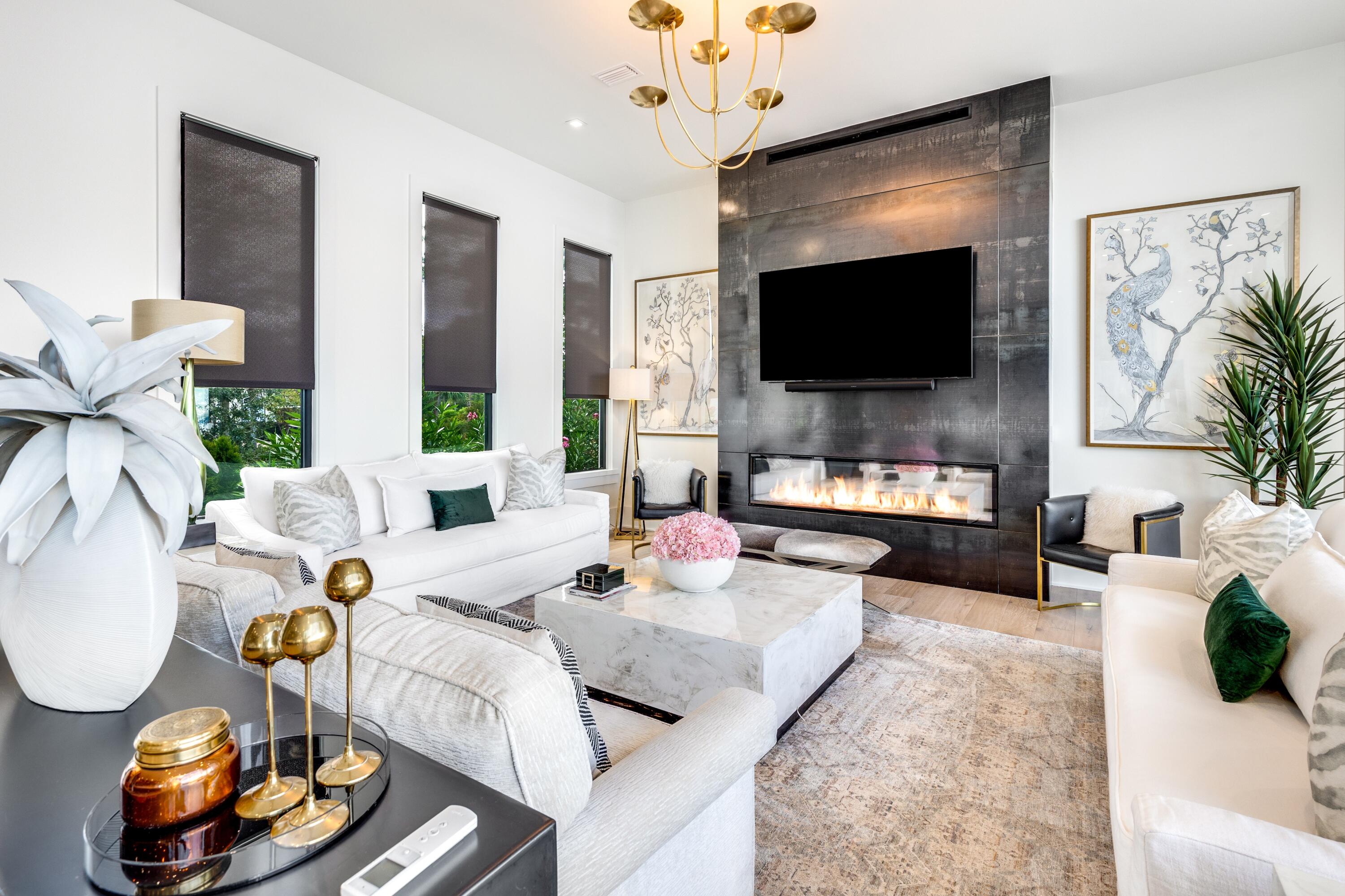DRIFTWOOD ESTATES
GRAND COVE - Residential