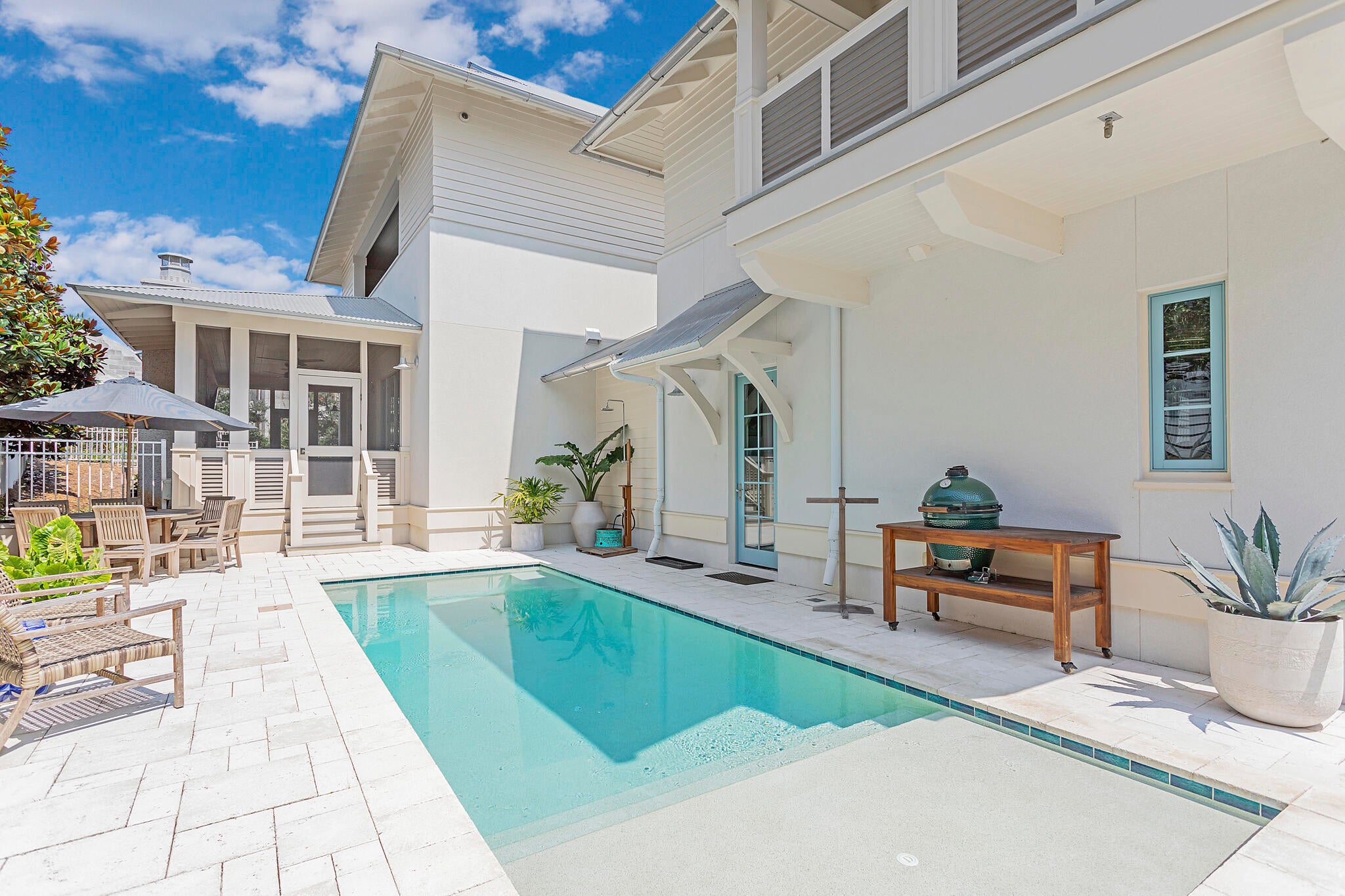 RETREAT THE - Residential