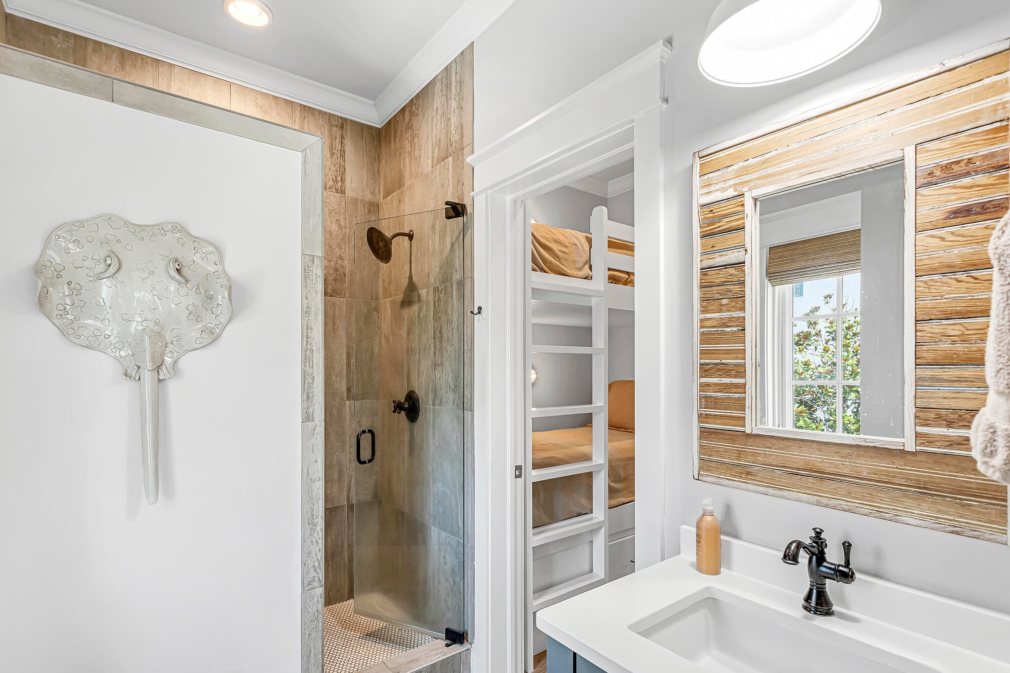 RETREAT THE - Residential