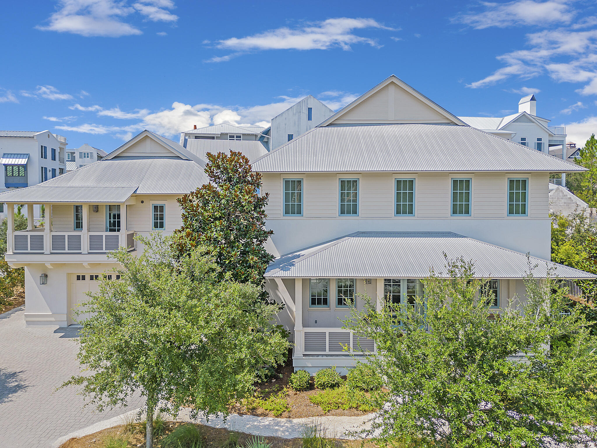 RETREAT THE - Residential