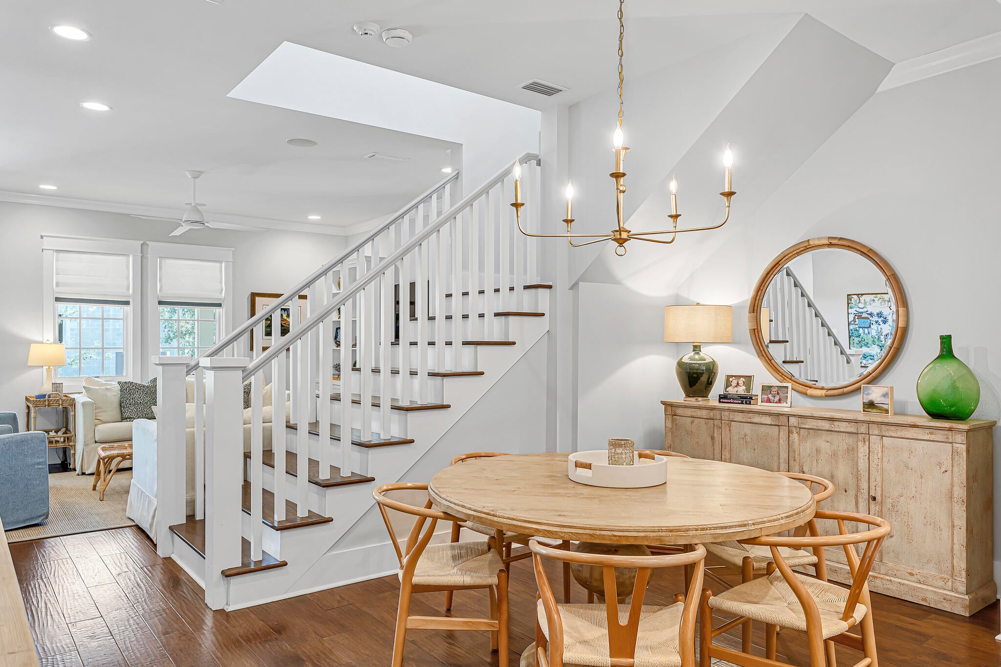 RETREAT THE - Residential