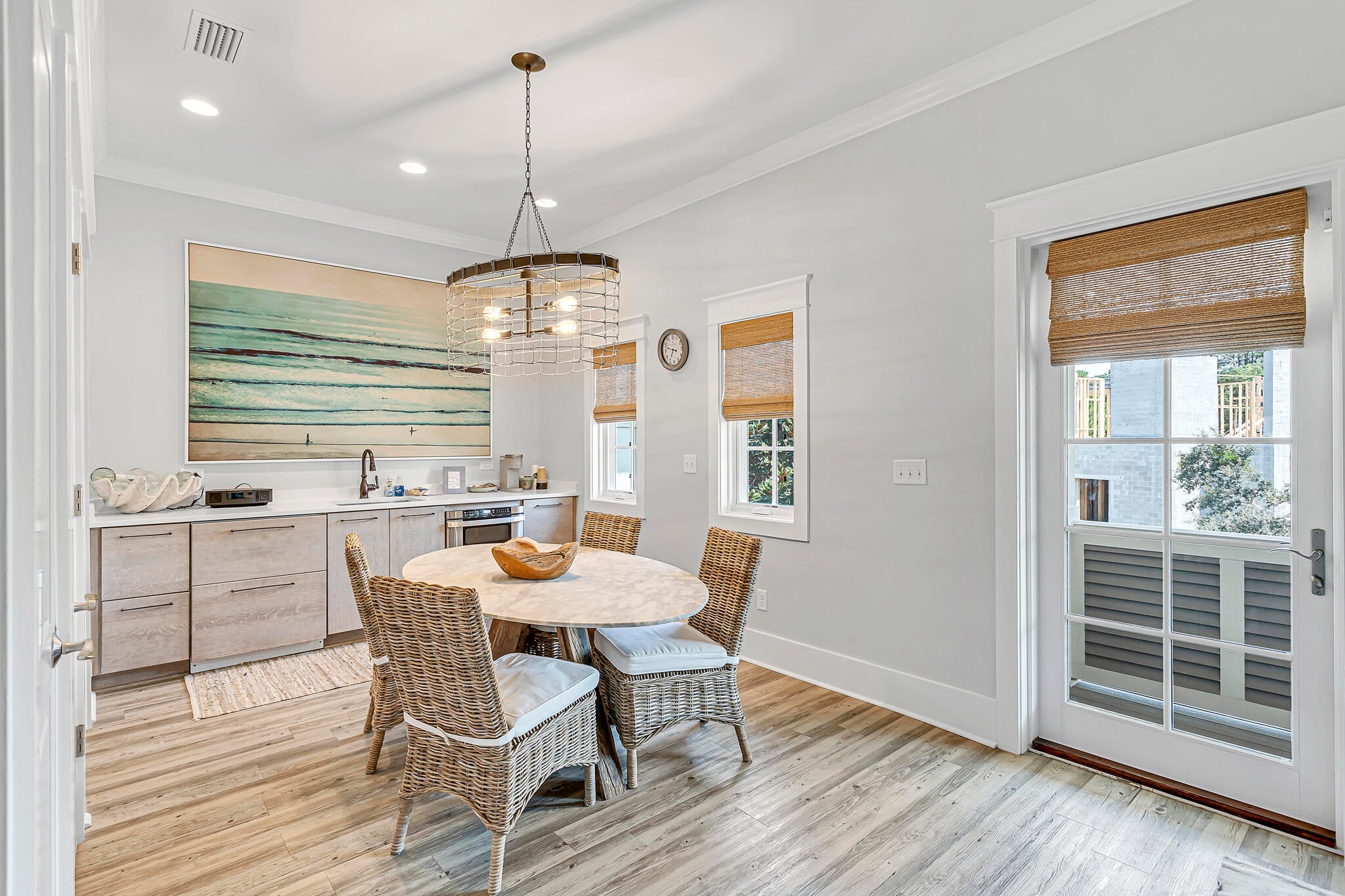 RETREAT THE - Residential