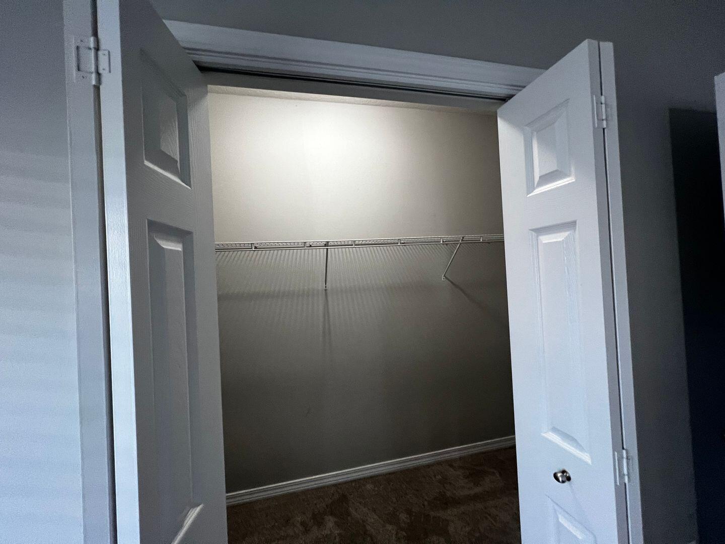 EAGLES NEST - Residential Lease