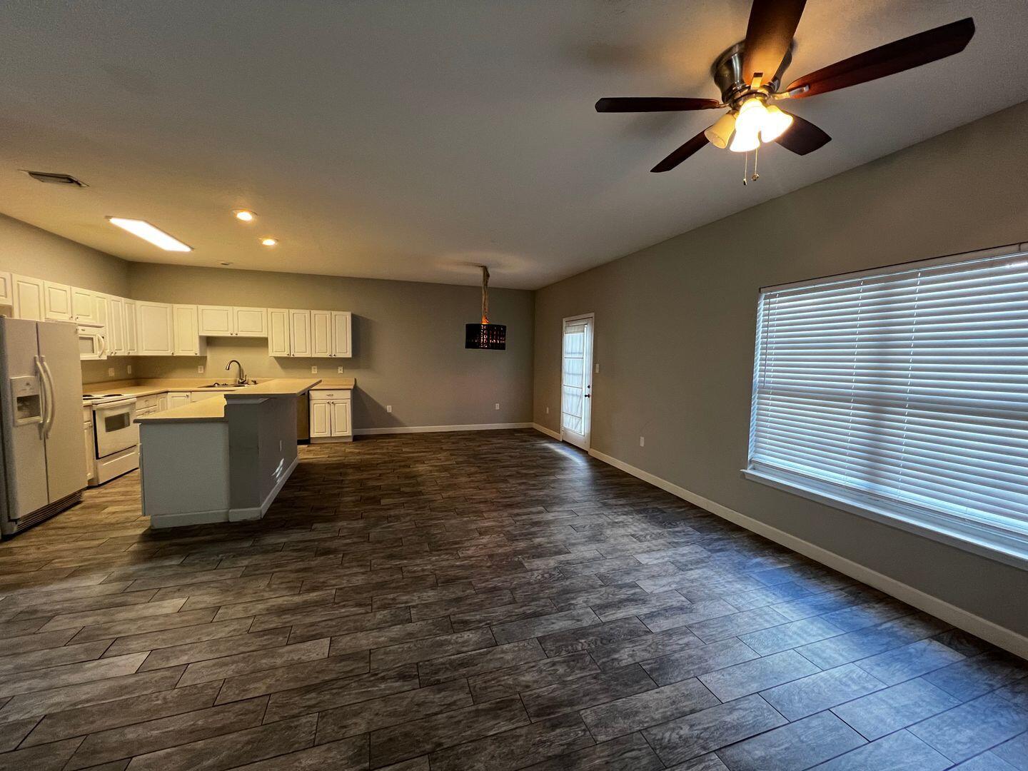 EAGLES NEST - Residential Lease