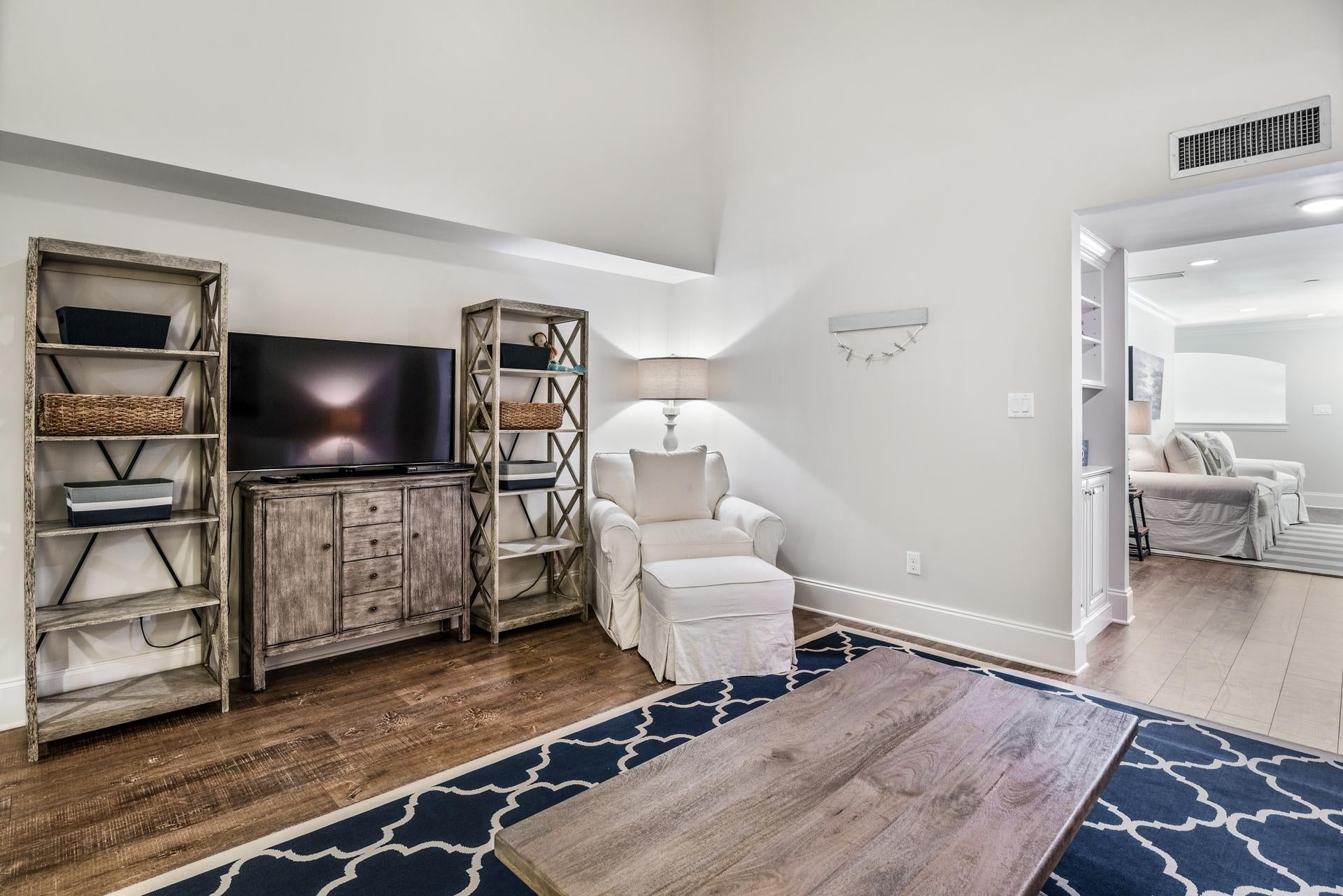 WHITE CLIFFS CONDO - Residential