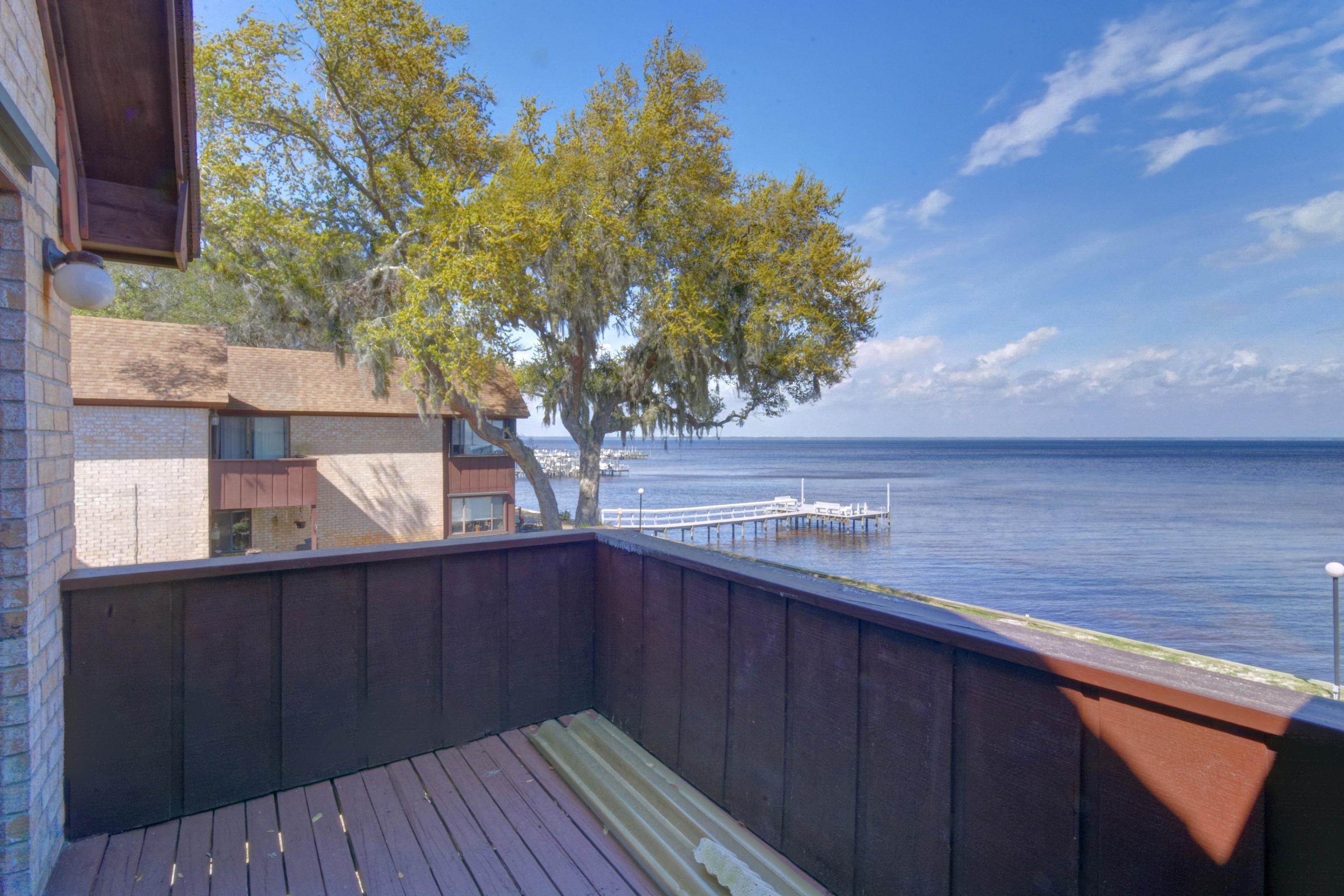 MOSSEY COVE T/H - Residential