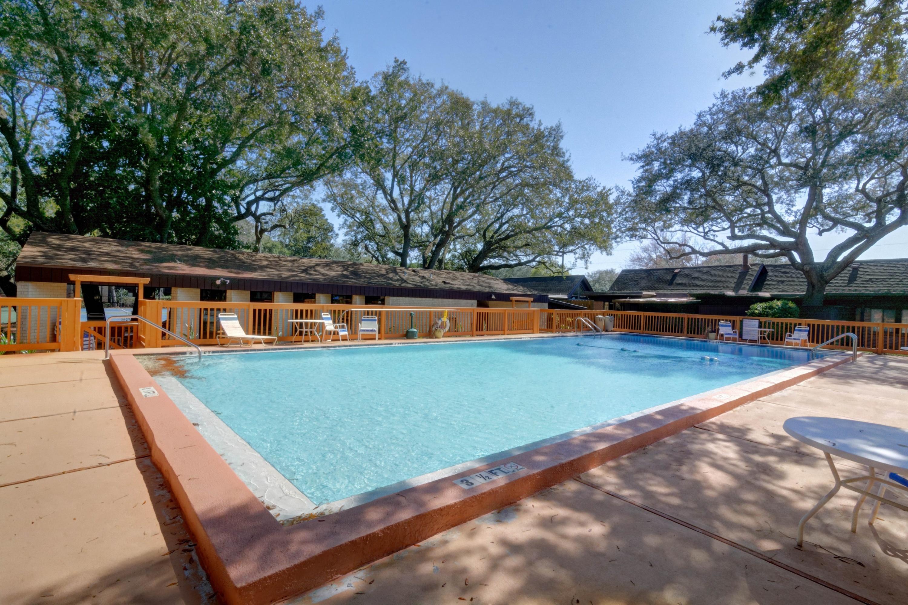 MOSSEY COVE T/H - Residential