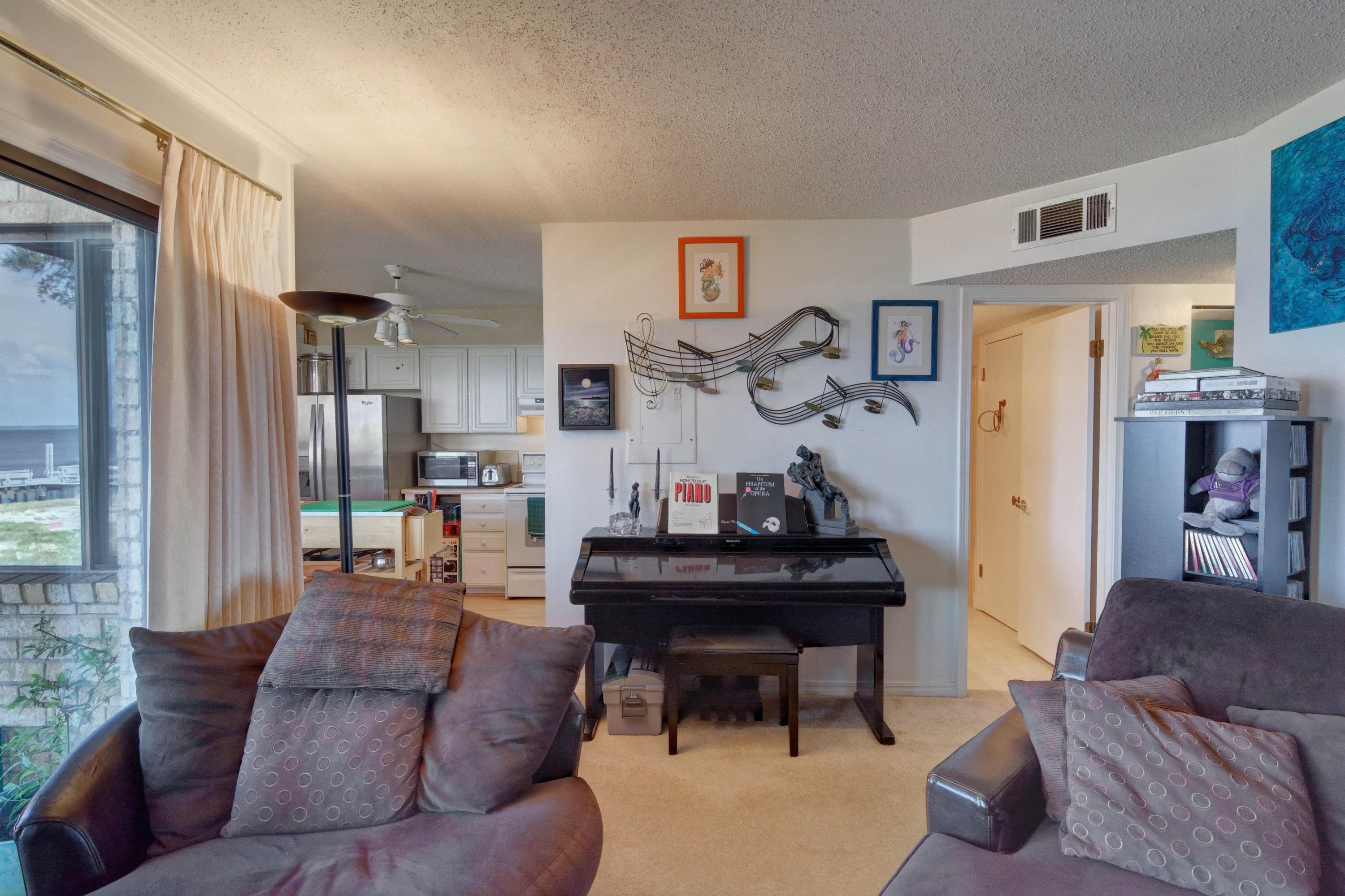 MOSSEY COVE T/H - Residential