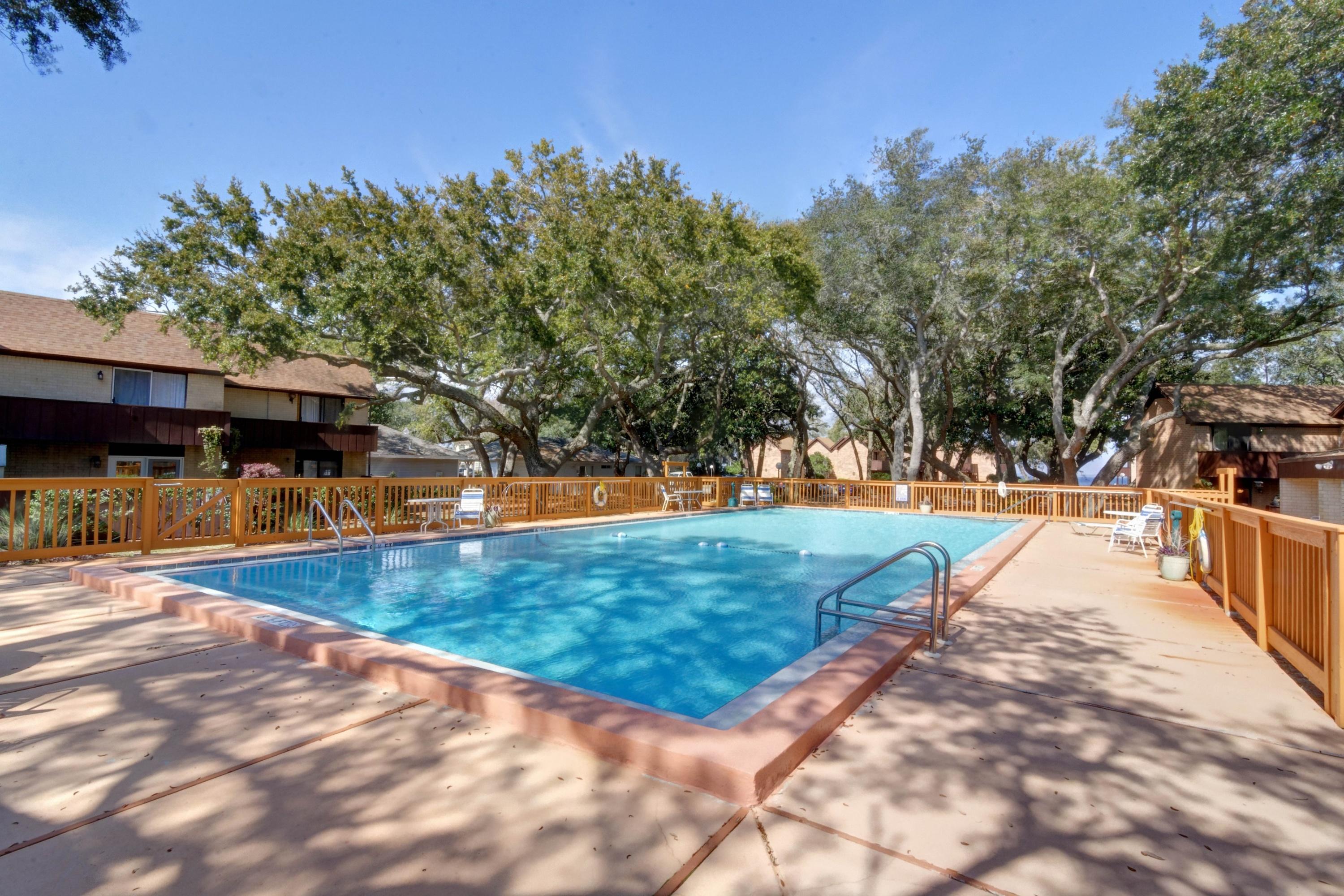 MOSSEY COVE T/H - Residential