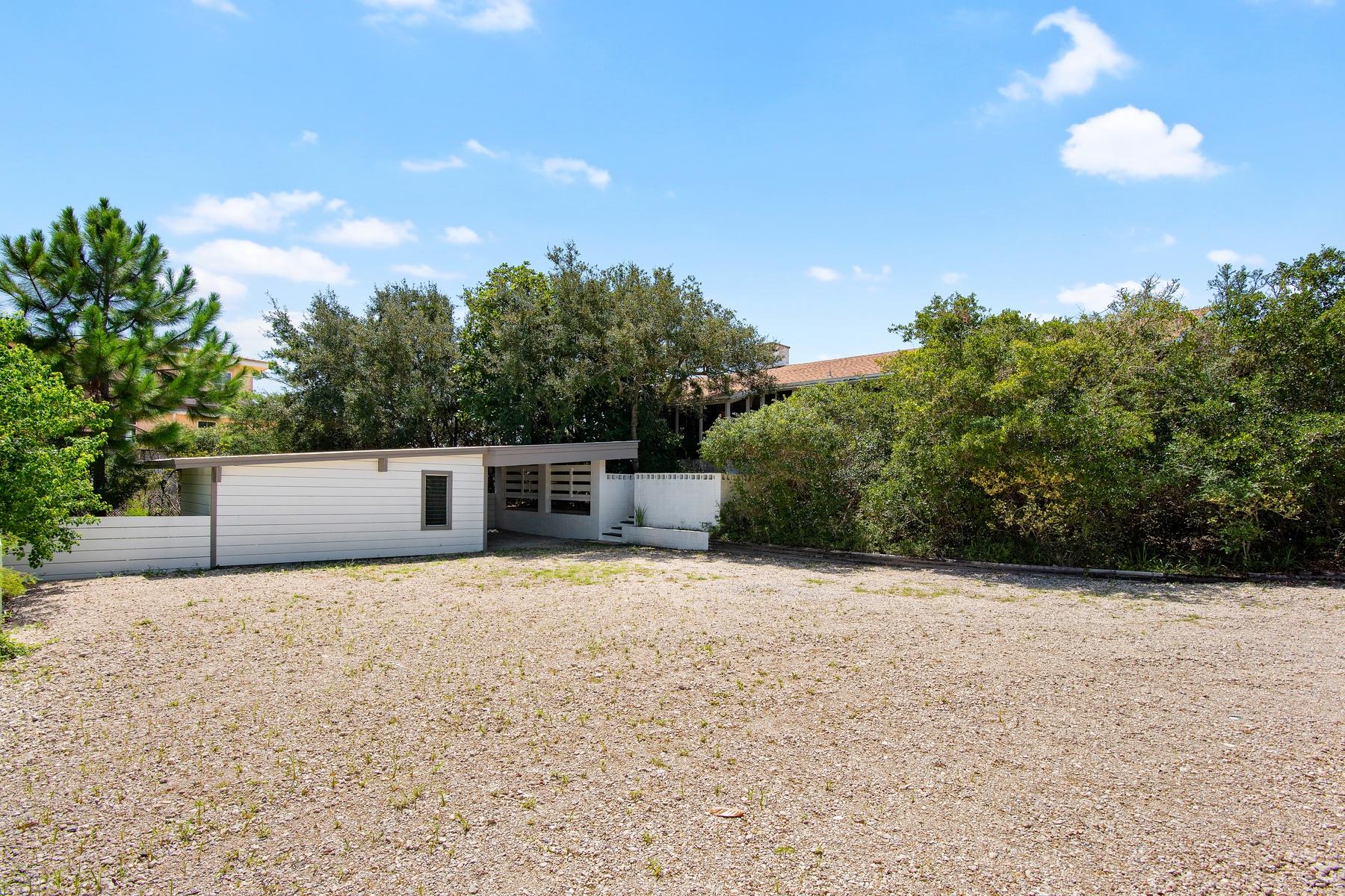 FOUR MILE VILLAGE - Residential