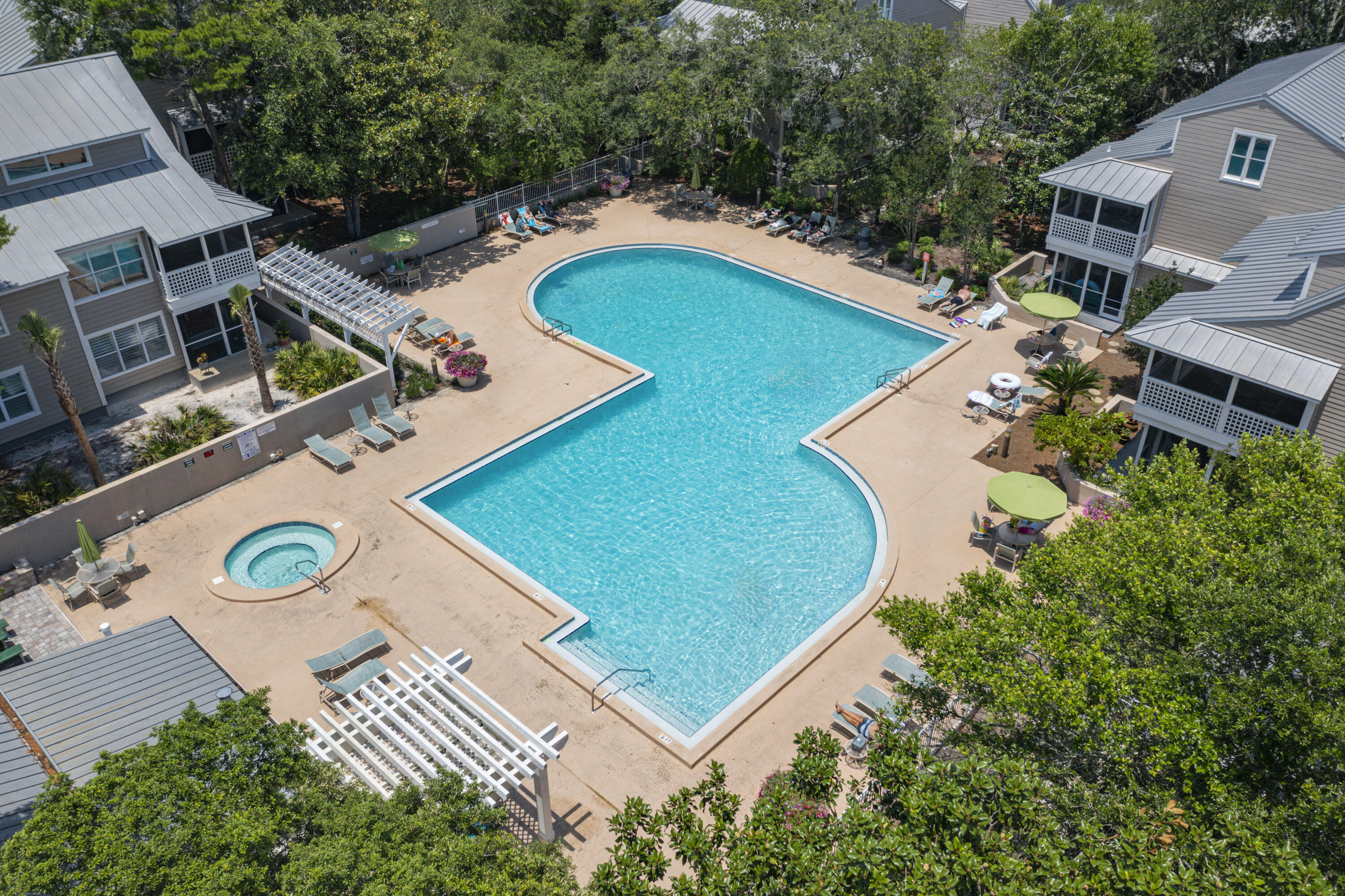 HIDDEN DUNES BEACH COTTAGES 2 - Residential