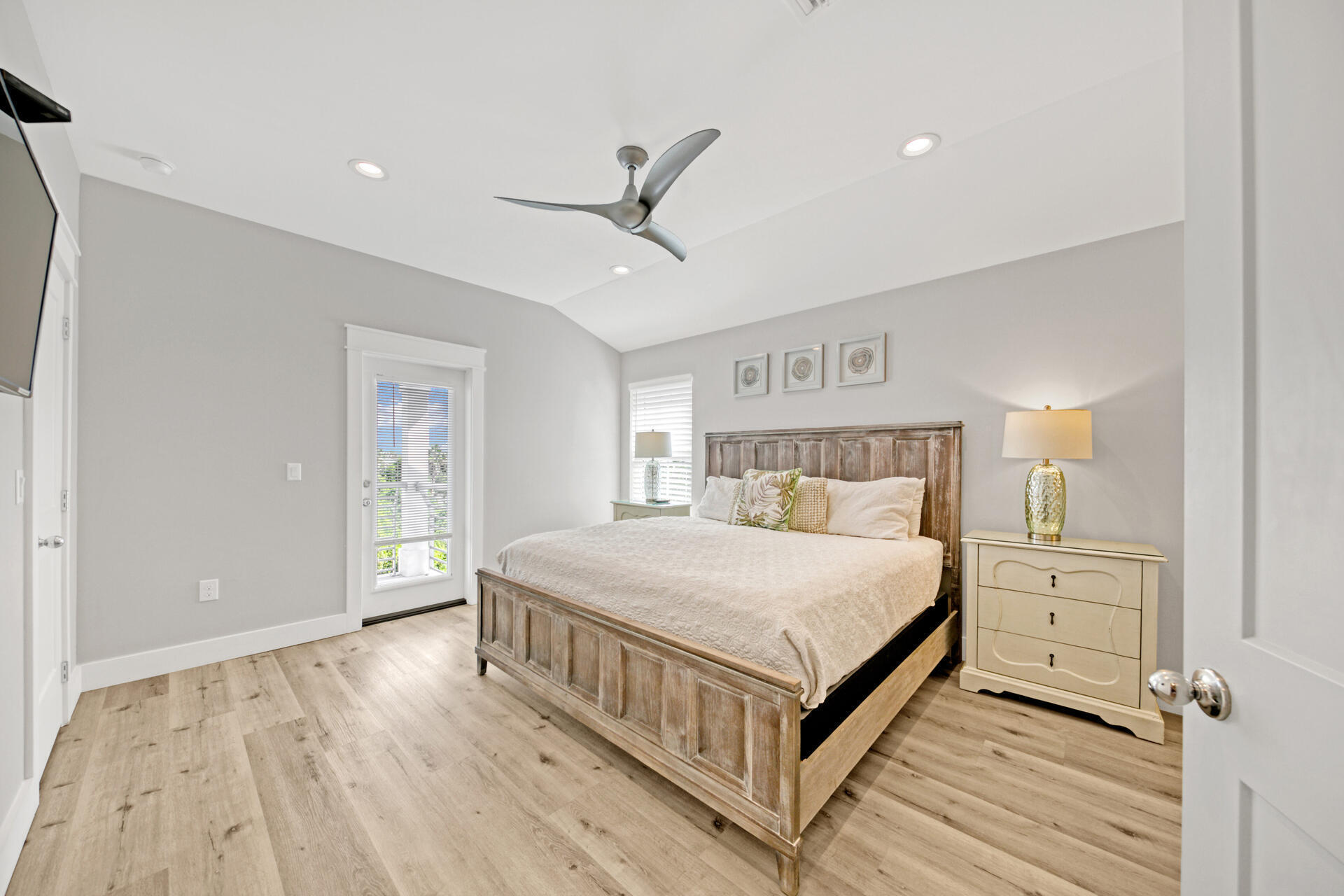 CRYSTAL BEACH - Residential