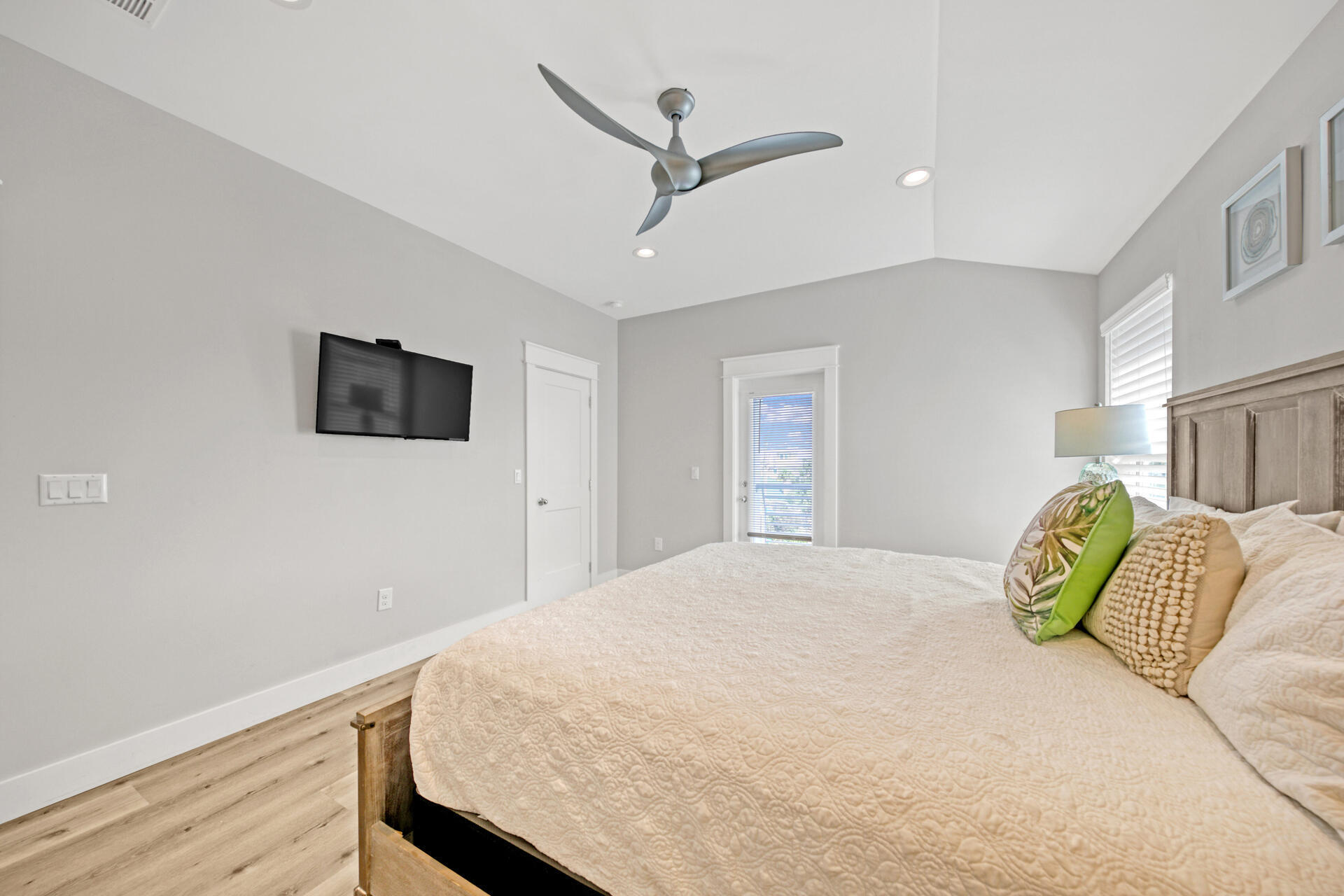 CRYSTAL BEACH - Residential