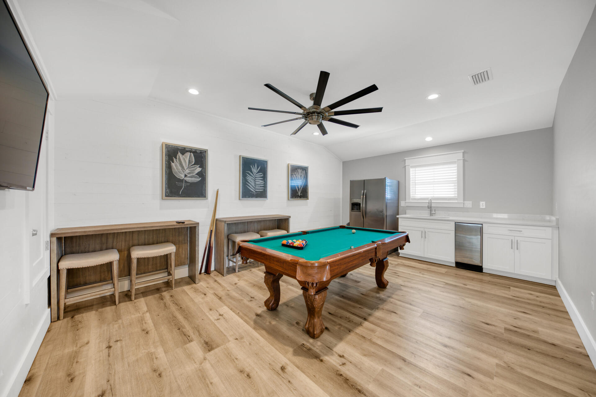 CRYSTAL BEACH - Residential