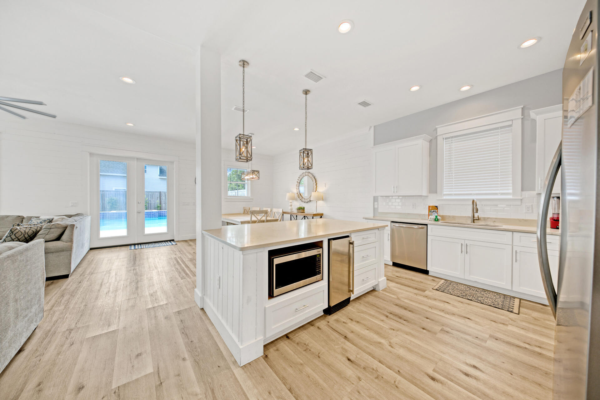 CRYSTAL BEACH - Residential
