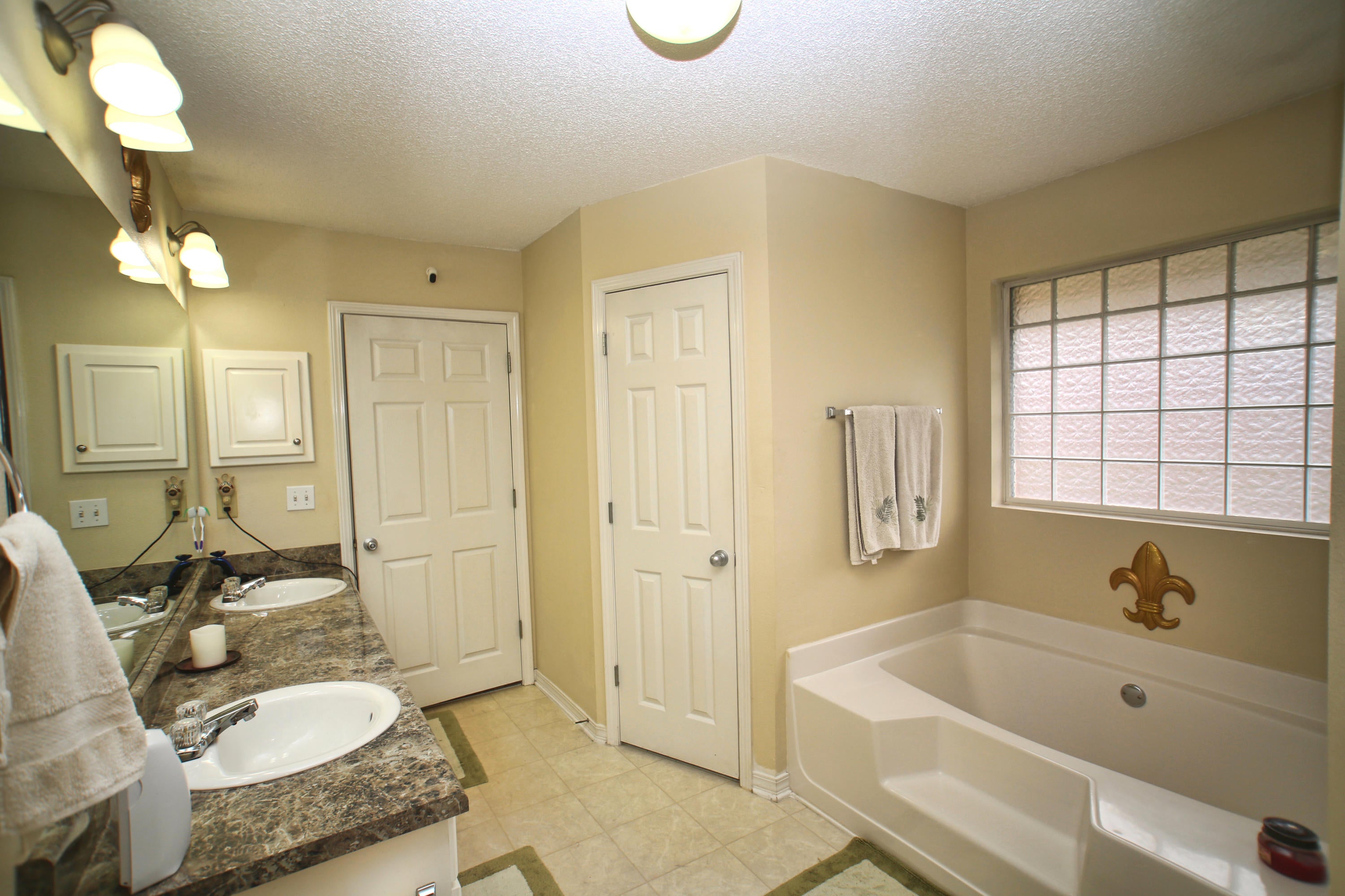 WATERSTONE - Residential