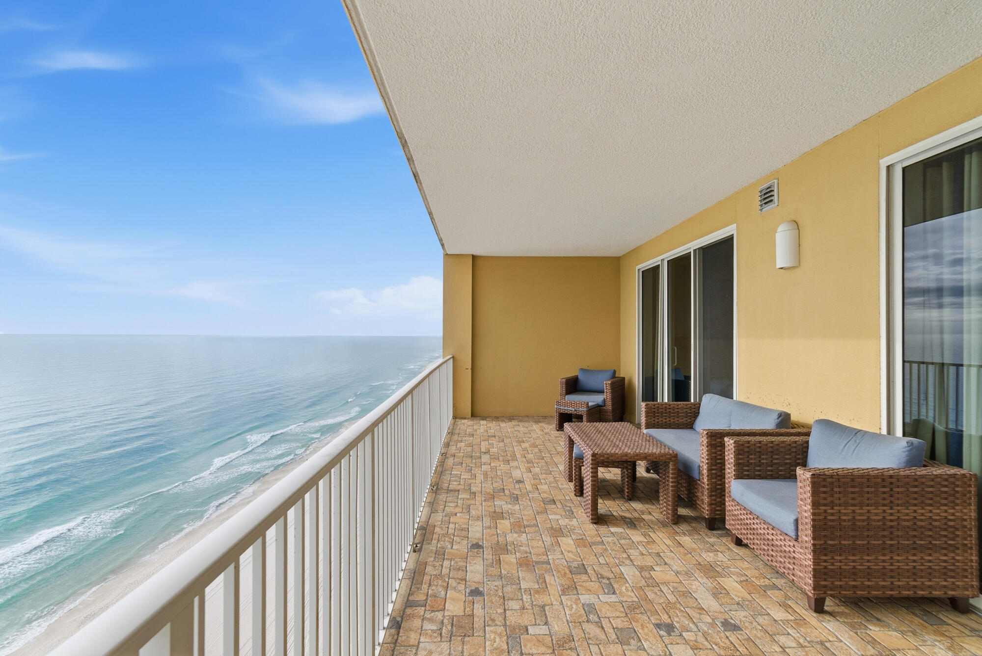 TROPIC WINDS - Residential