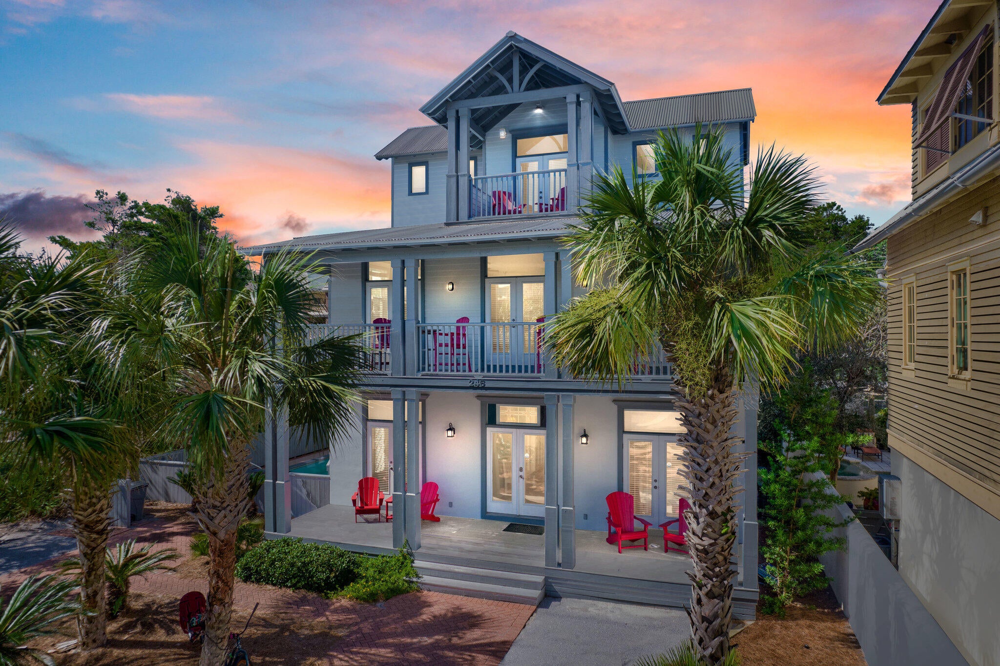 WATER'S EDGE - Residential