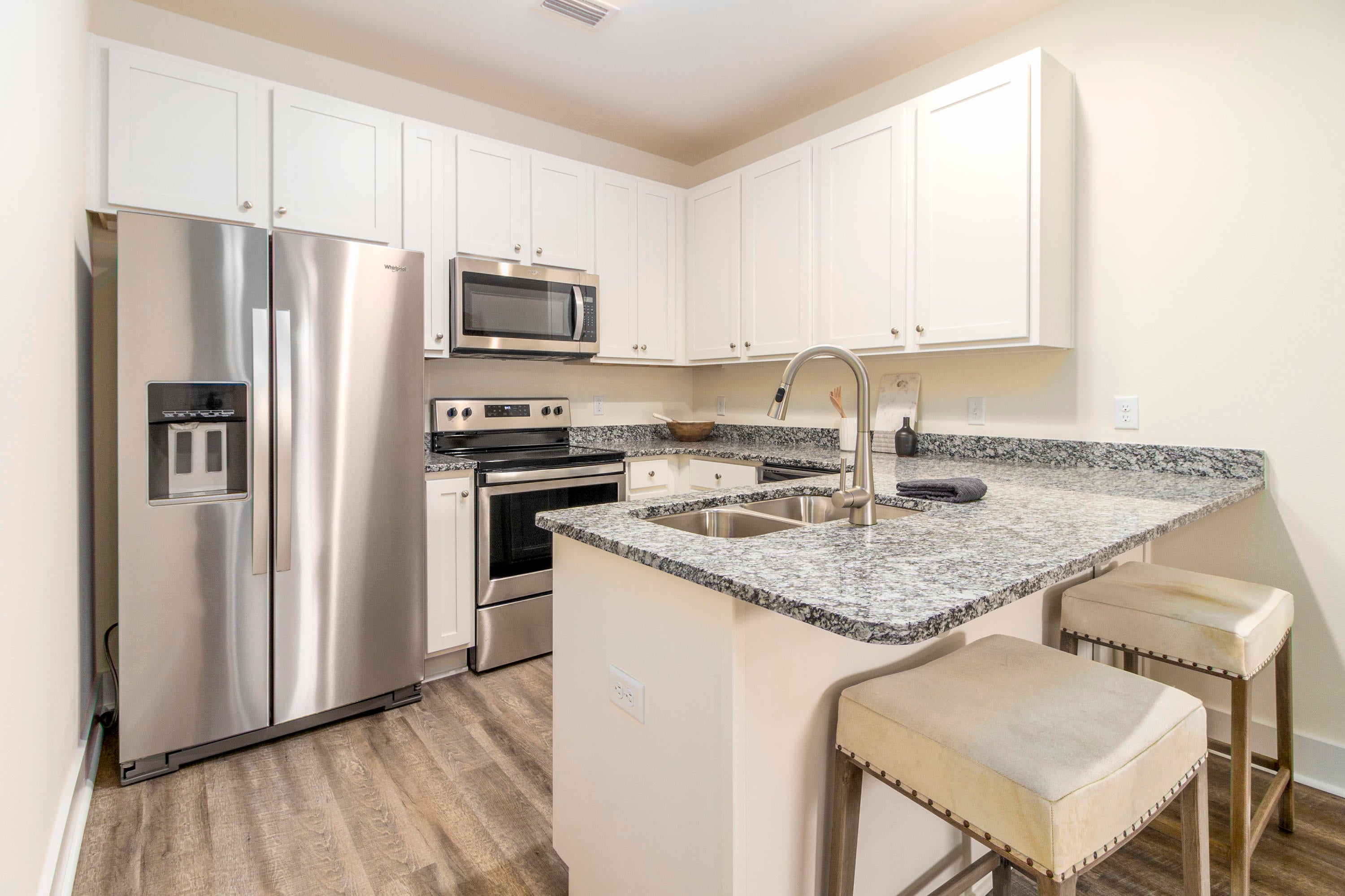 Hidden Lake condominiums - Residential