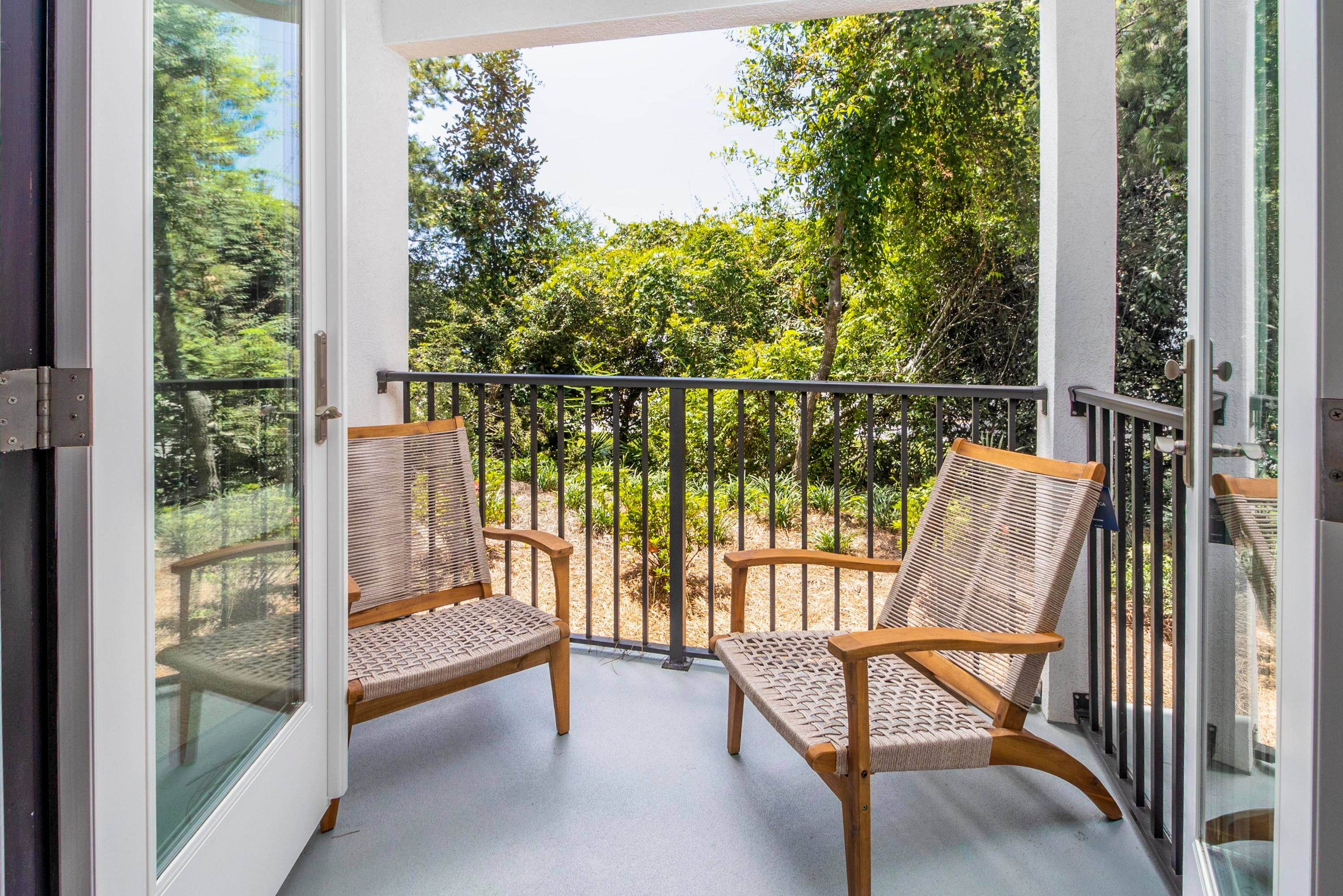 Hidden Lake condominiums - Residential