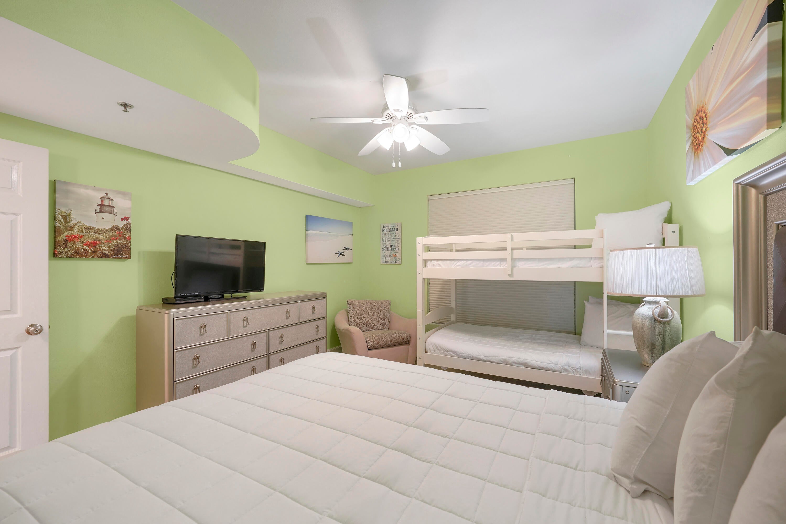 JADE EAST TOWERS CONDO - Residential