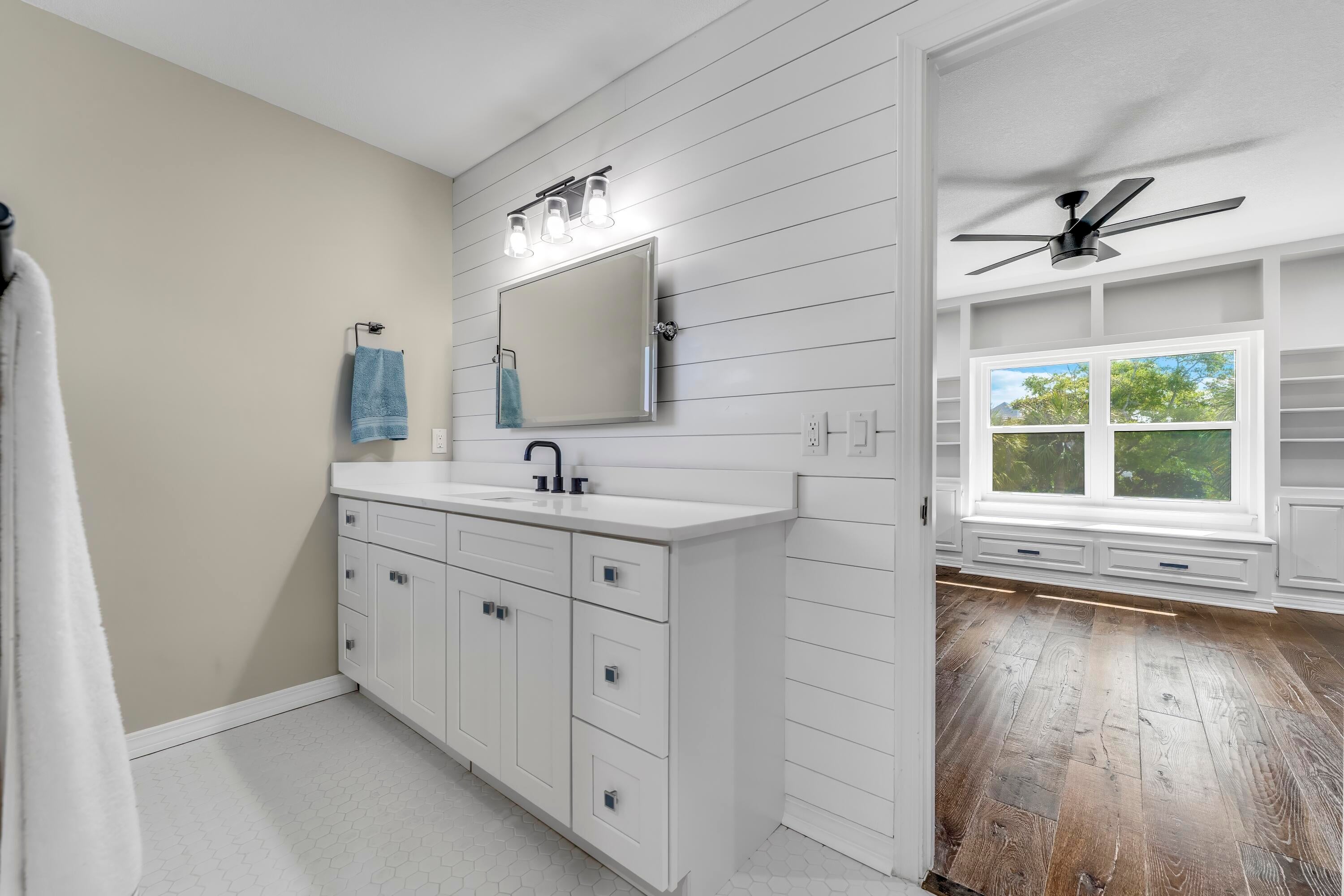 KINGS POINT HARBOUR UNIT 1 REPLAT - Residential