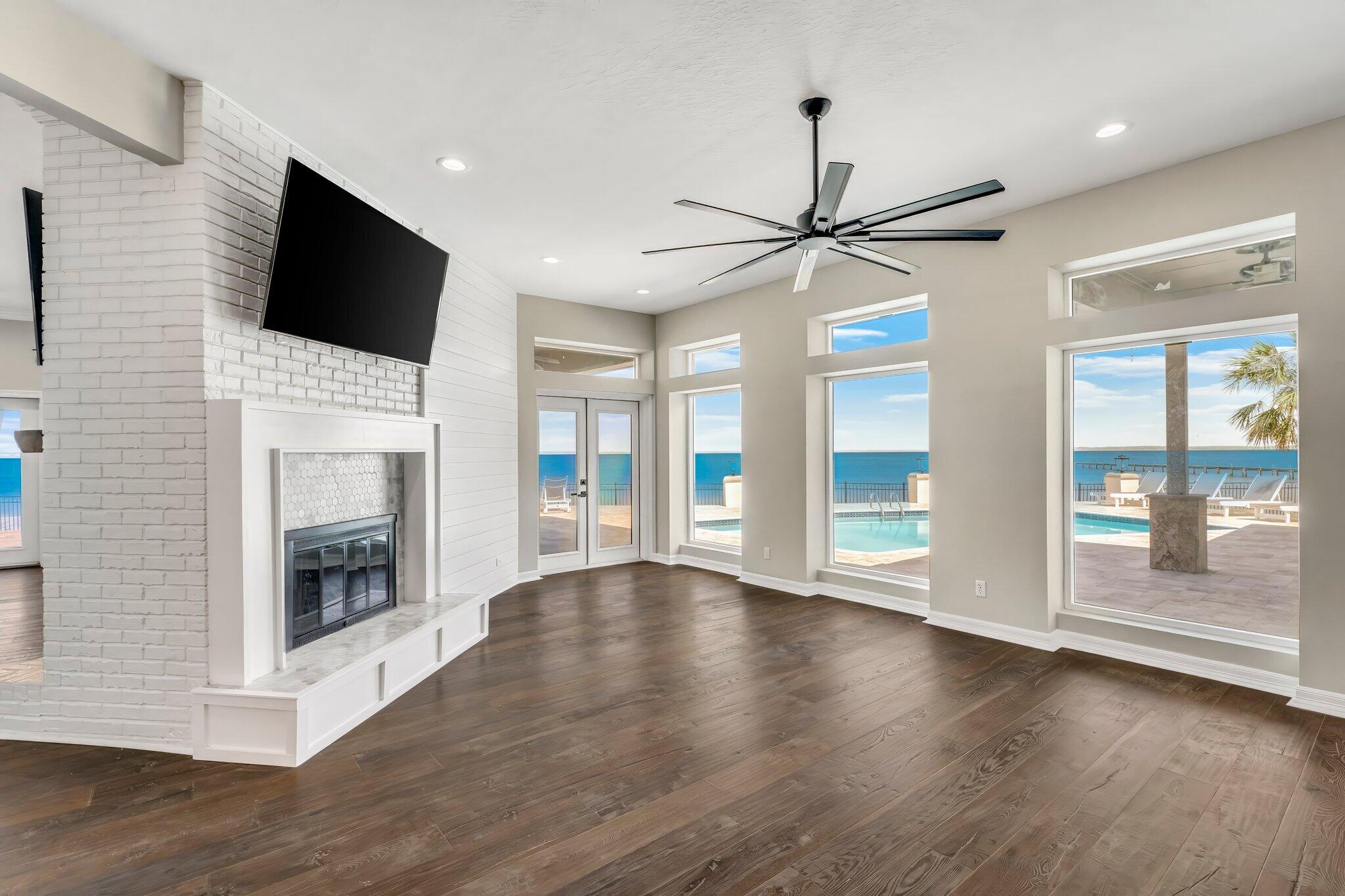 KINGS POINT HARBOUR UNIT 1 REPLAT - Residential