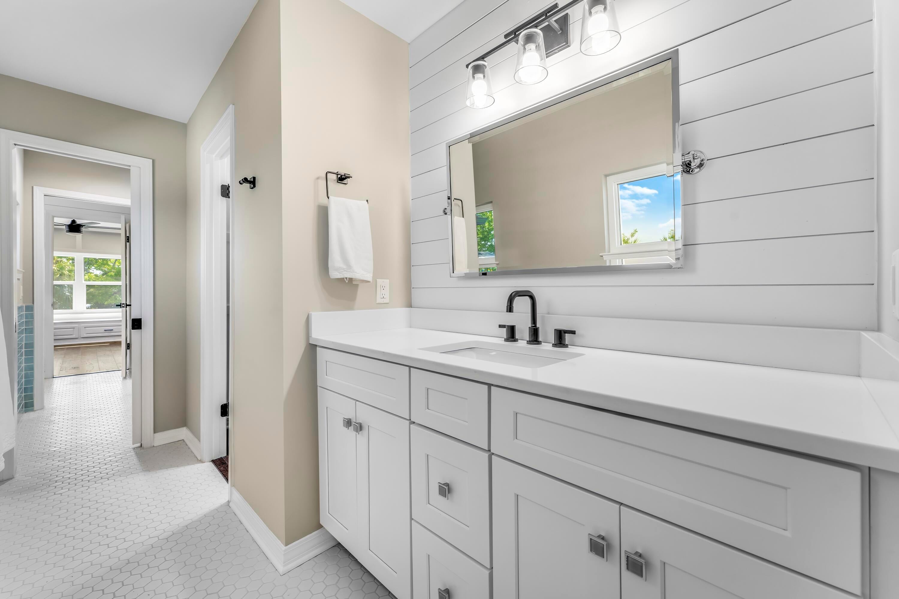 KINGS POINT HARBOUR UNIT 1 REPLAT - Residential