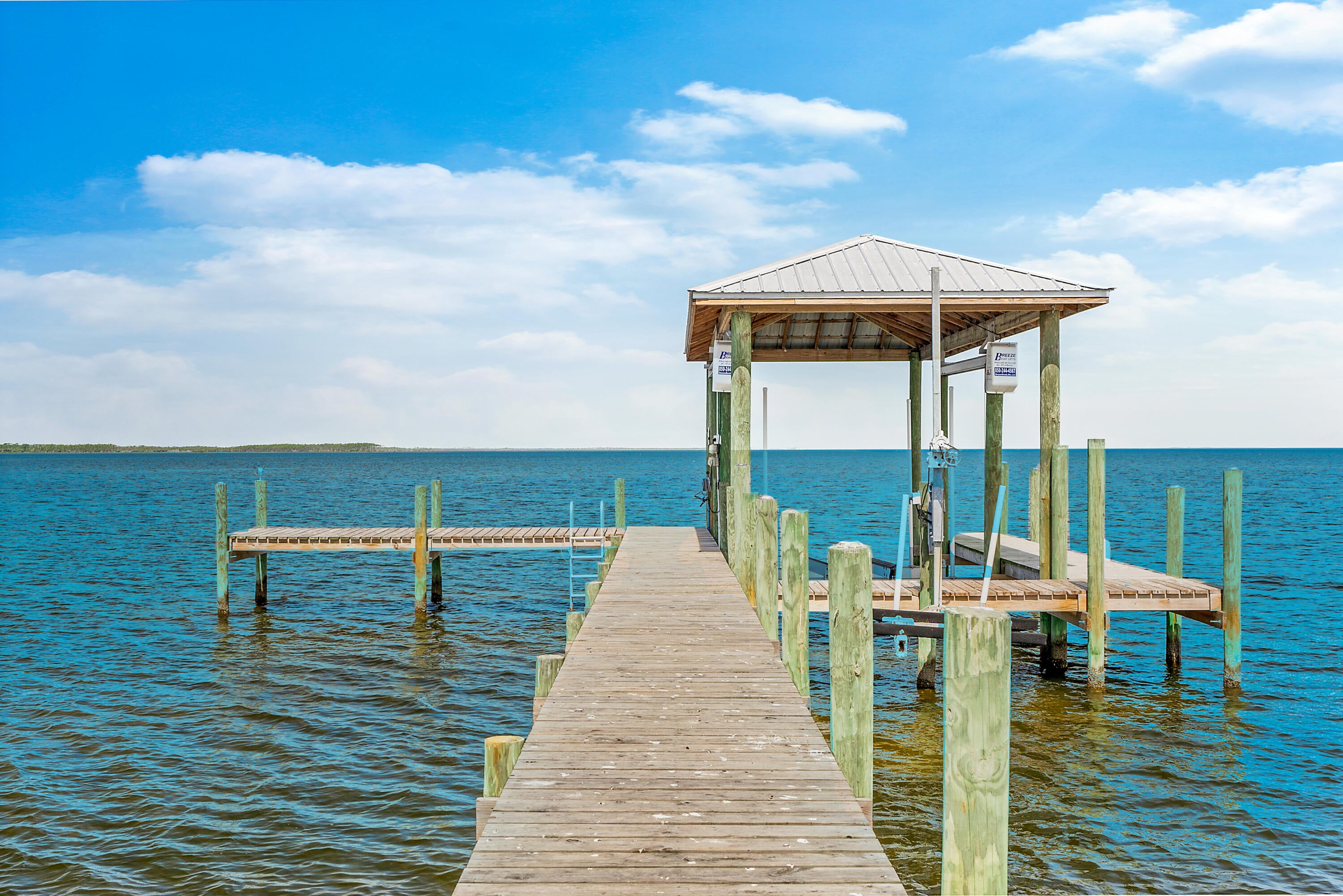 KINGS POINT HARBOUR UNIT 1 REPLAT - Residential